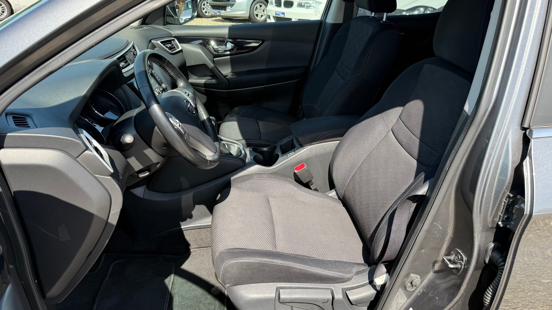 NISSAN Qashqai 1.2 DIG-T visia-image-3