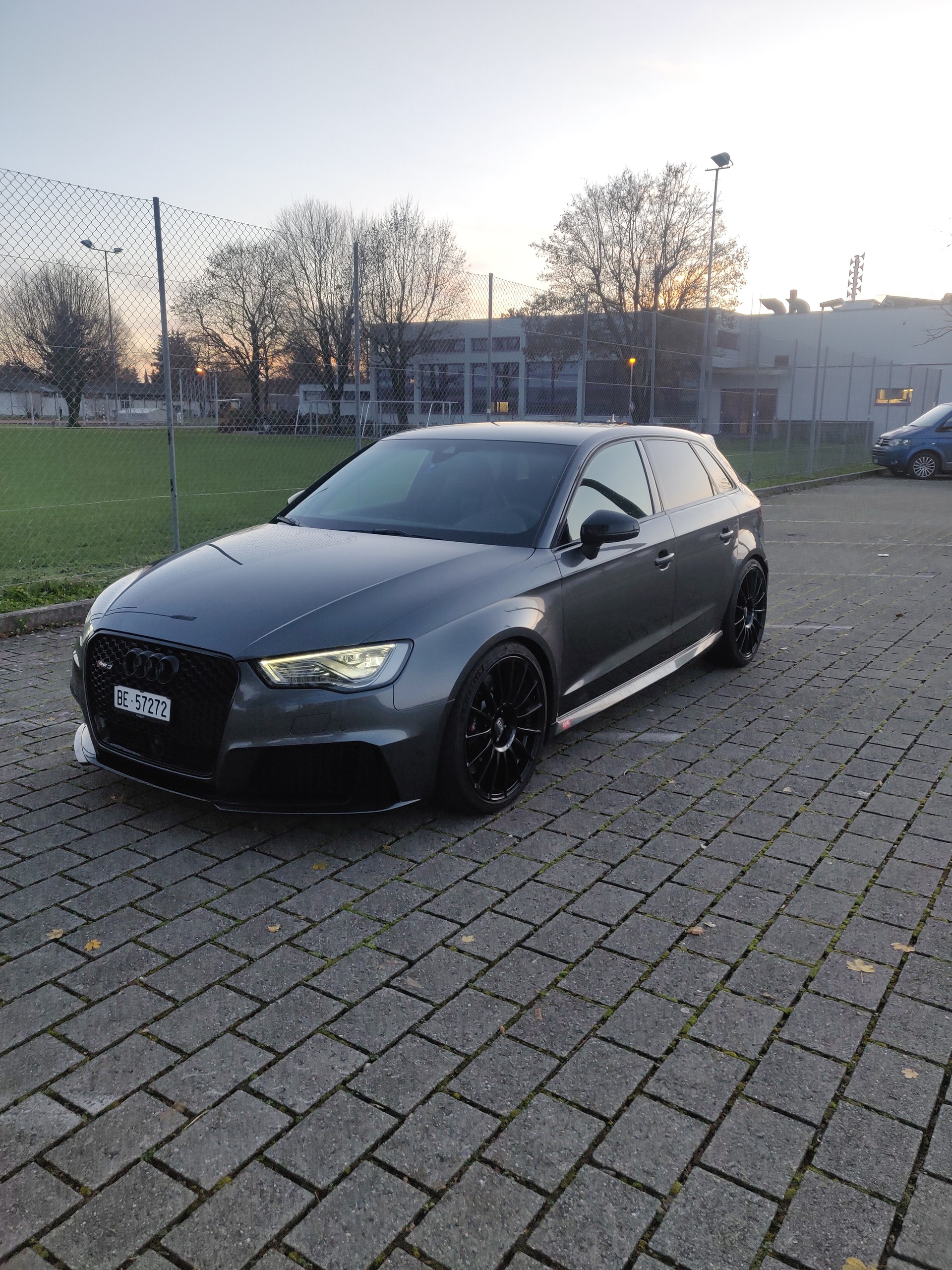 AUDI RS3 2.5 TSI quattro S-tronic-image-3