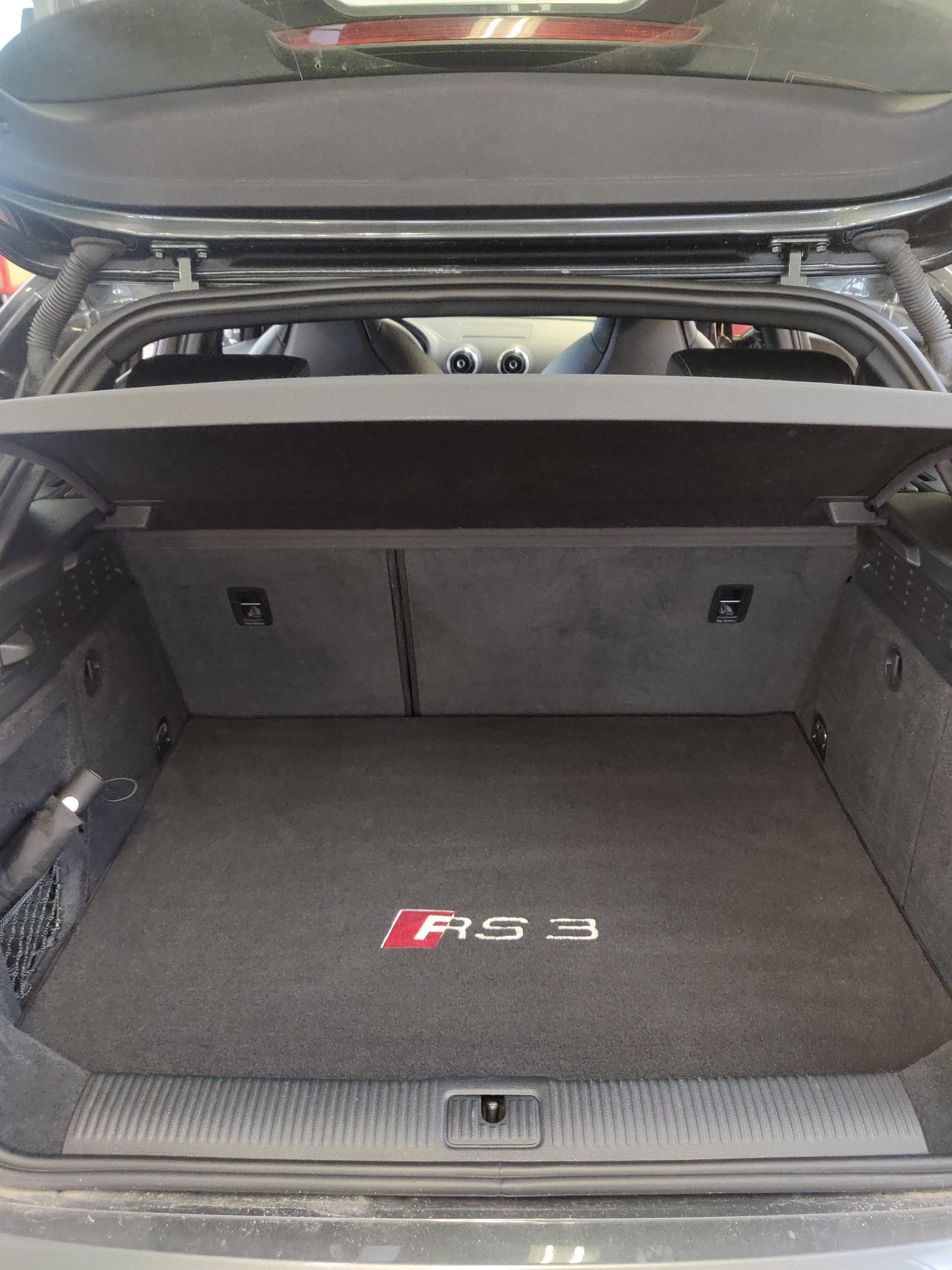 AUDI RS3 2.5 TSI quattro S-tronic-image-9