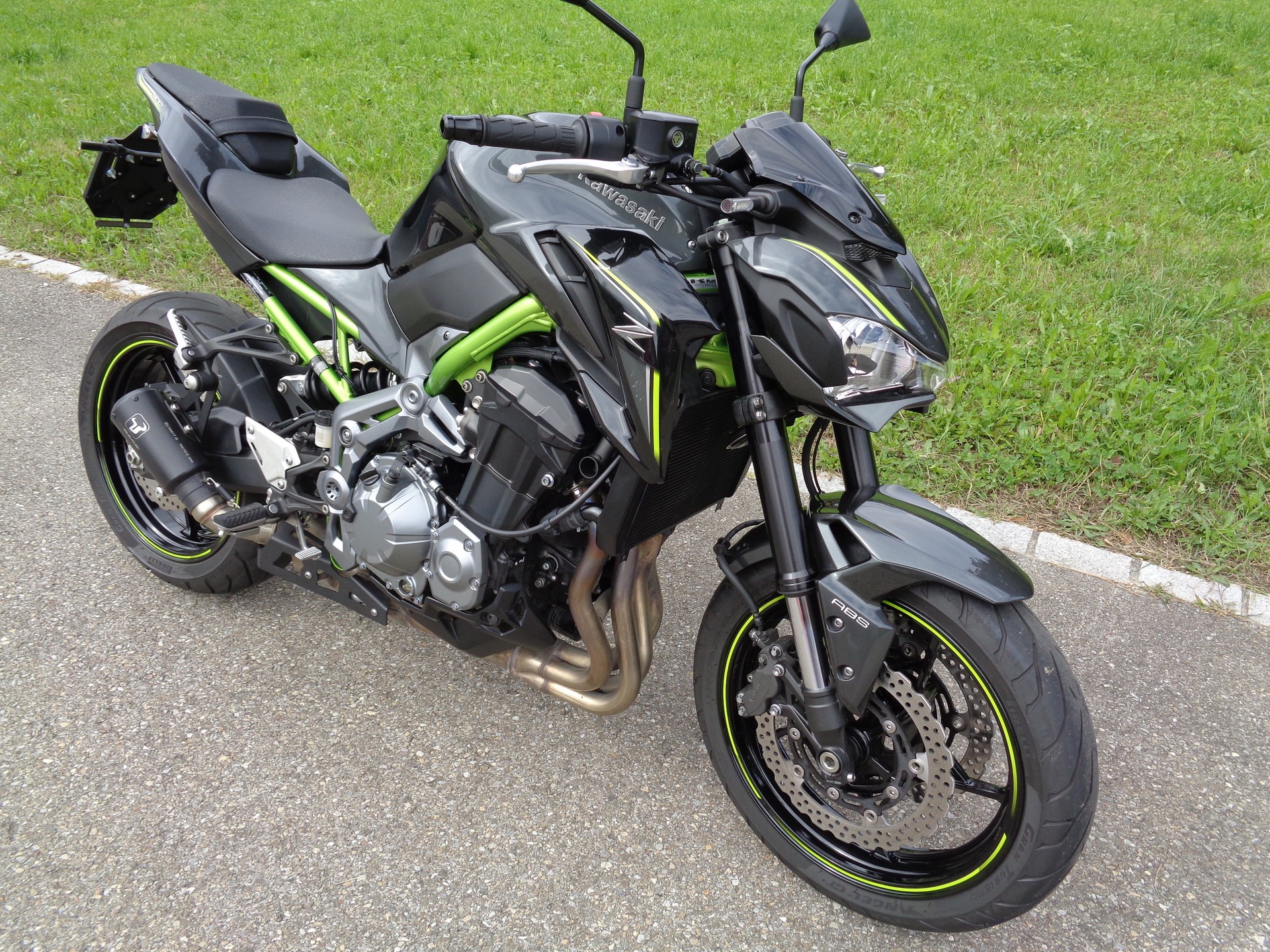 KAWASAKI Z 900