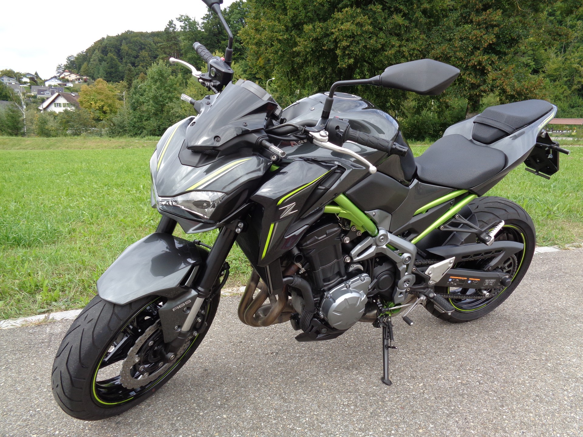 KAWASAKI Z 900-image-2