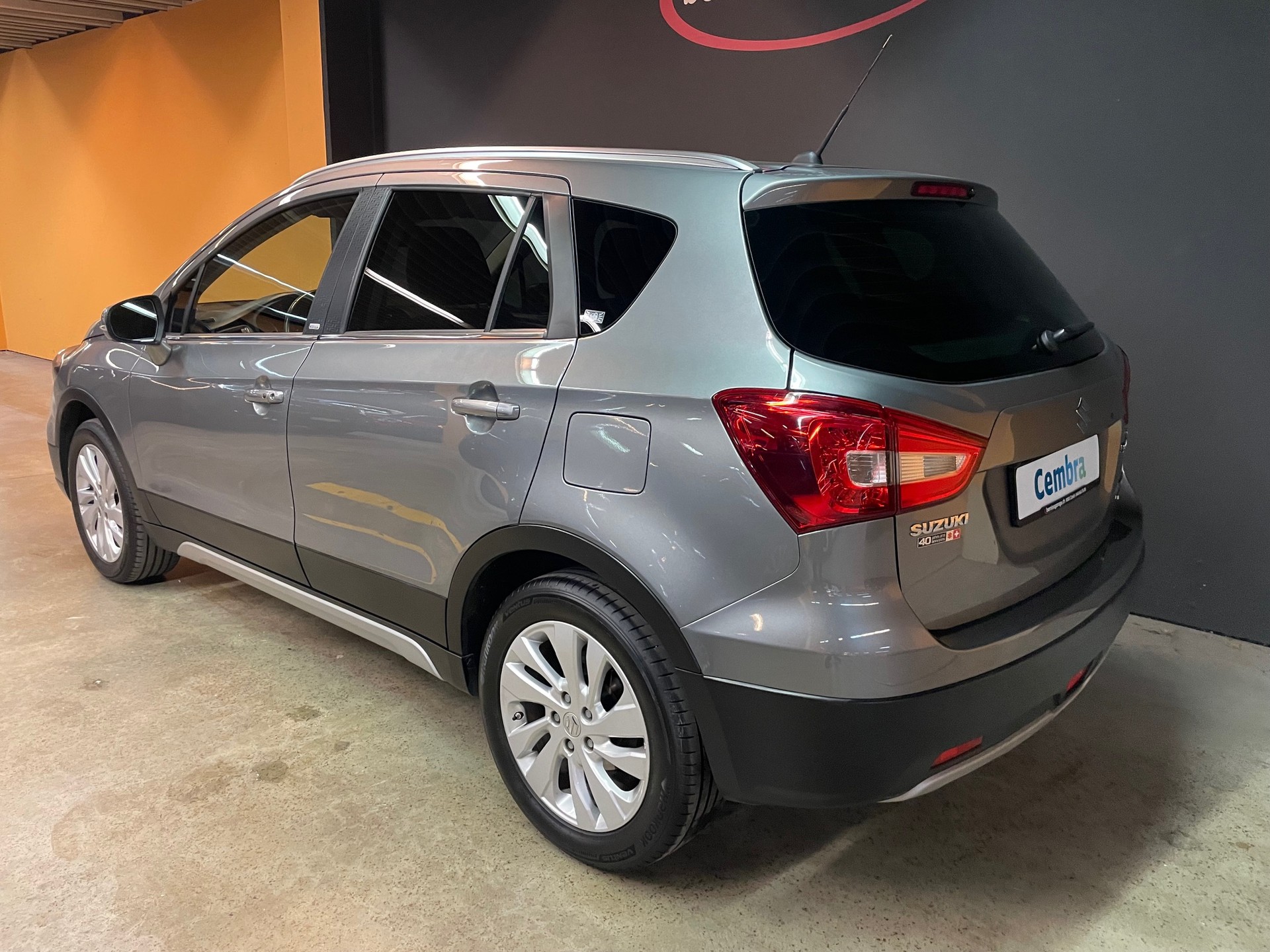 SUZUKI SX4 S-Cross 1.4GenT HybAT-image-1
