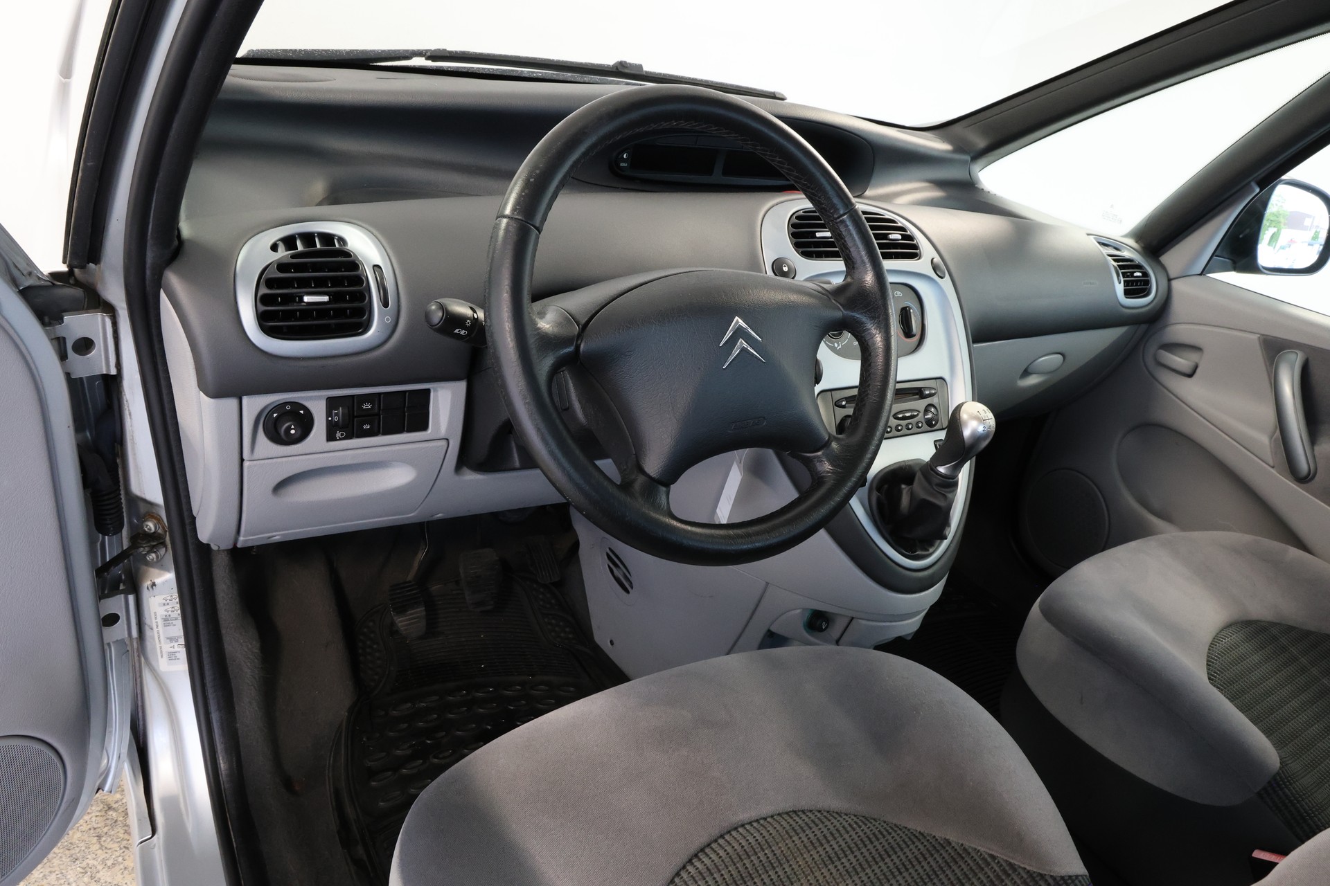 CITROEN Xsara Picasso 1.6i MFK Bis 09.2027-image-6