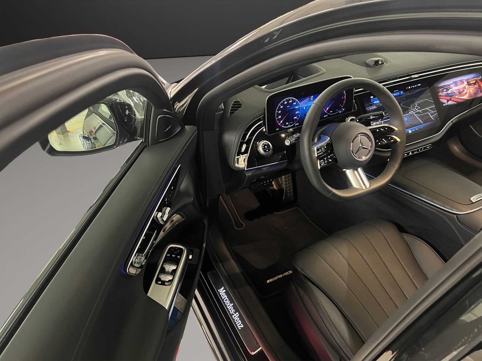 MERCEDES-BENZ E 220 d 4Matic 9G-Tronic-image-11