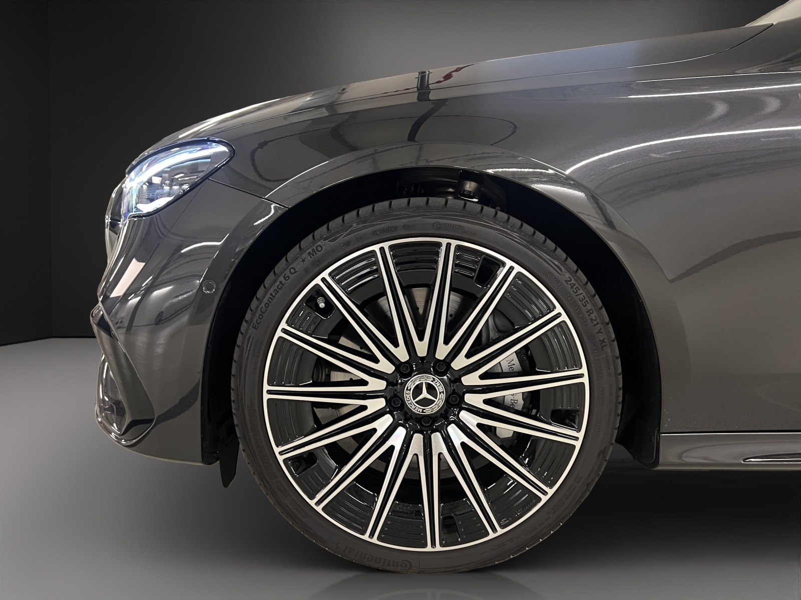 MERCEDES-BENZ E 220 d 4Matic 9G-Tronic-image-16