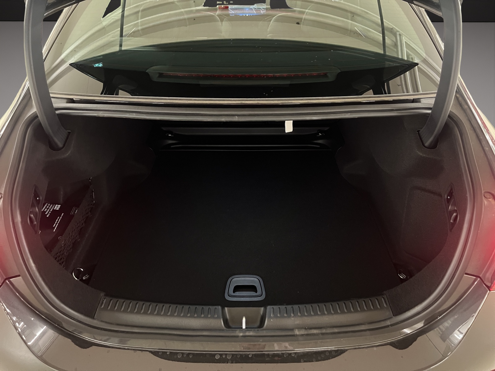 MERCEDES-BENZ E 220 d 4Matic 9G-Tronic-image-15