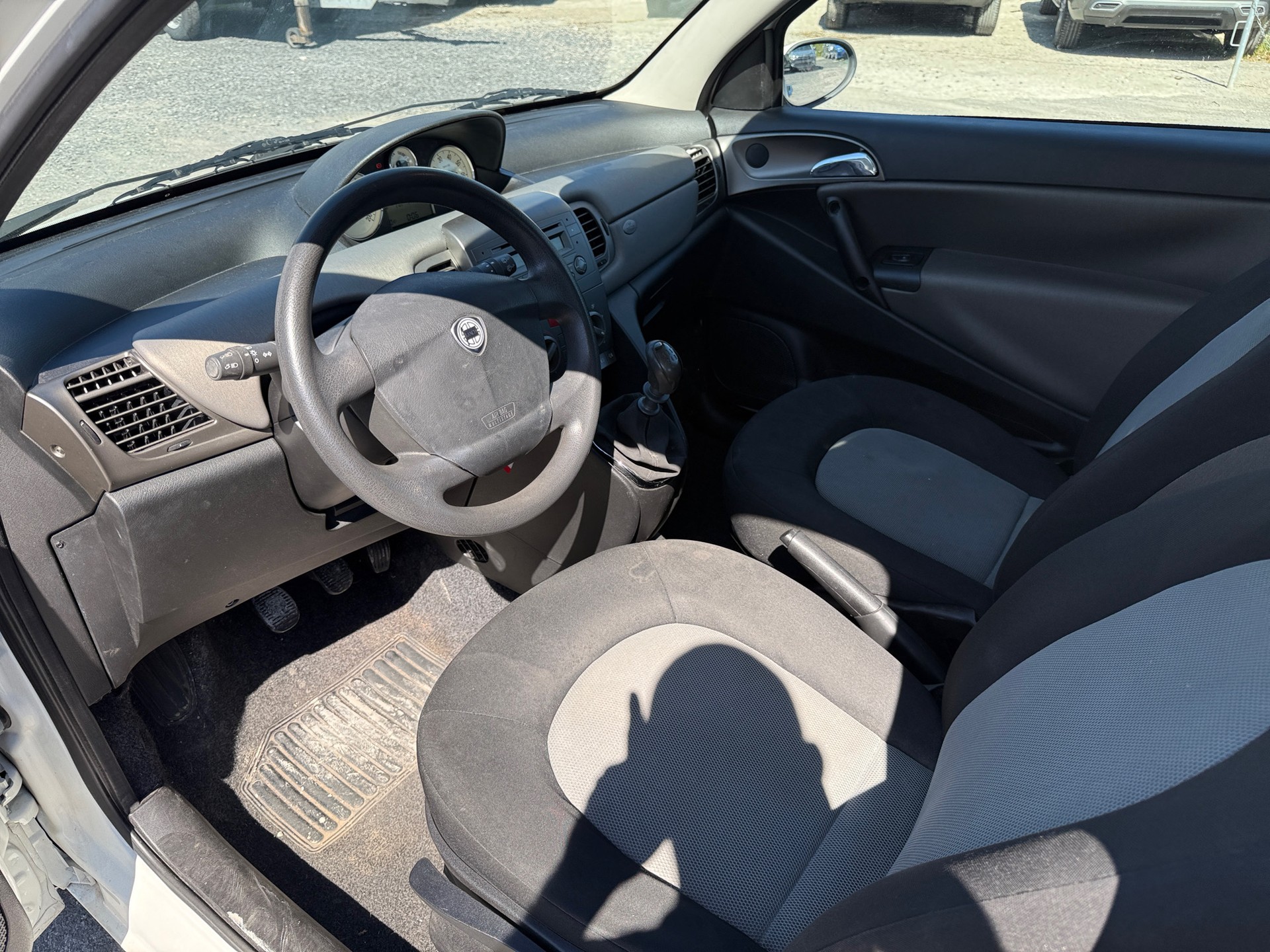 LANCIA Ypsilon 1.2 16V-image-8