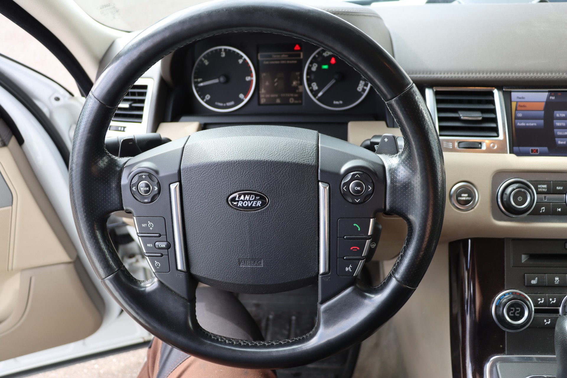 LAND ROVER Range Rover Sport 3.0 TDV6 Autobiography Automatic-image-15