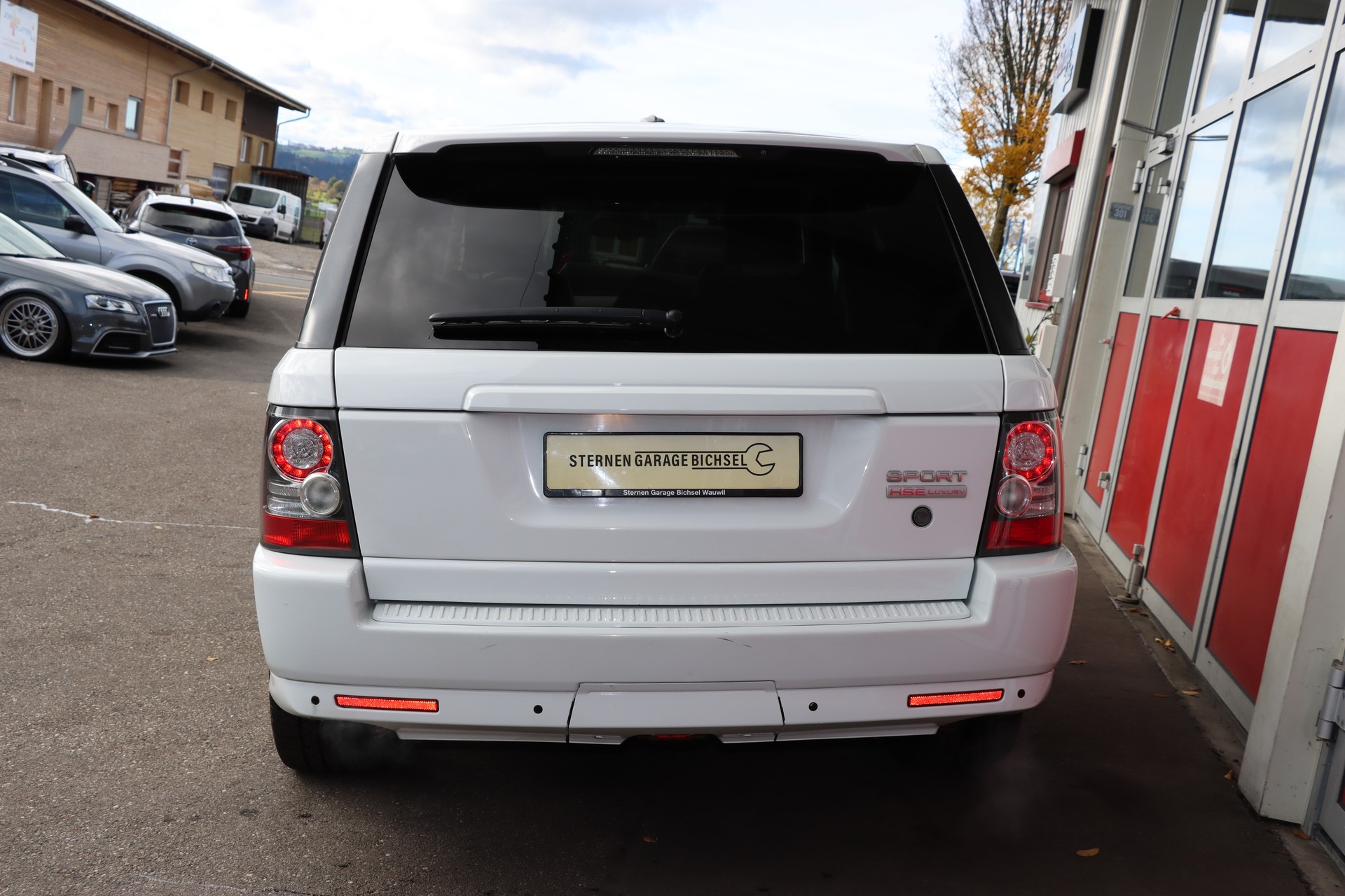 LAND ROVER Range Rover Sport 3.0 TDV6 Autobiography Automatic-image-7