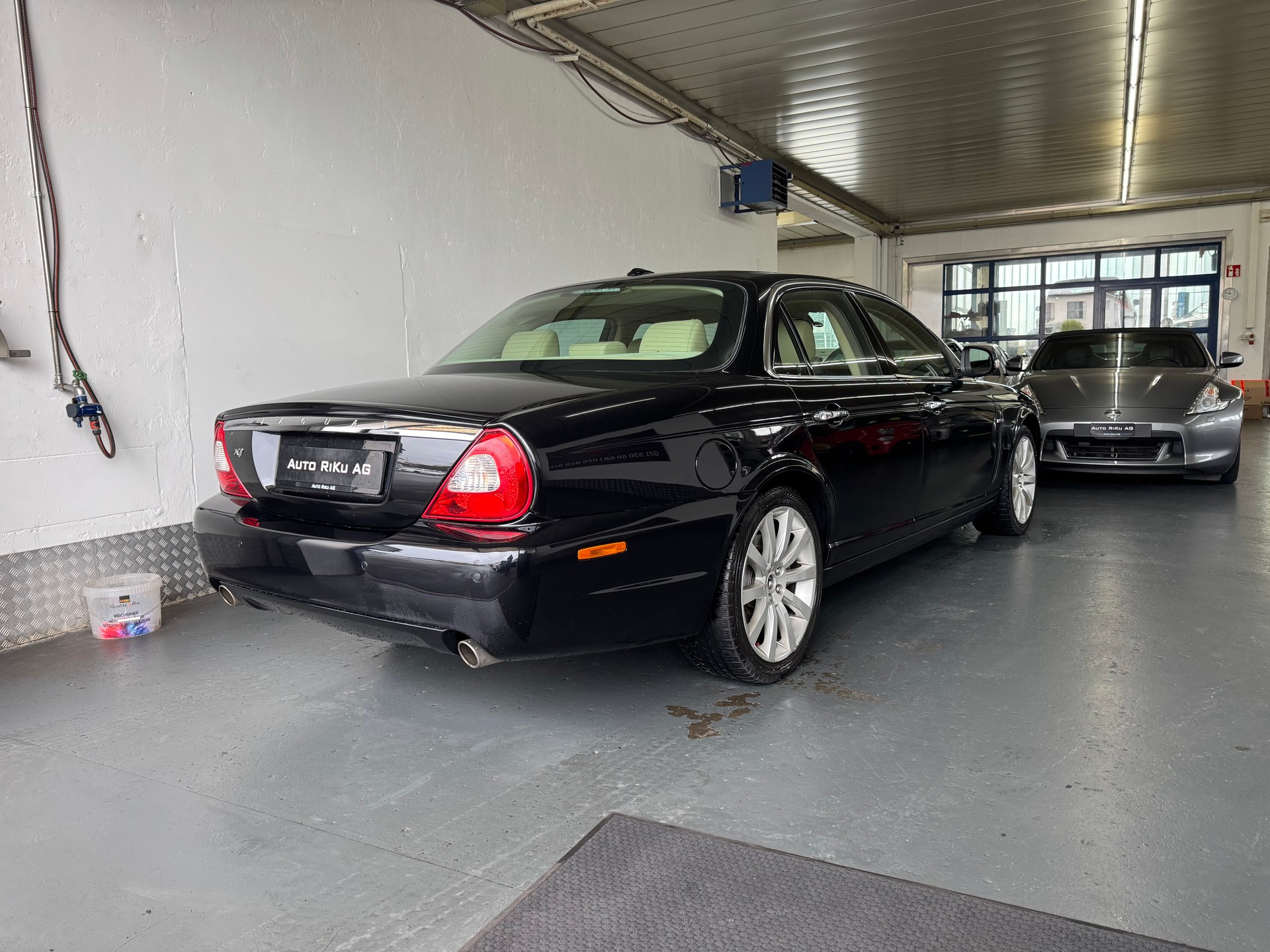 JAGUAR XJ8 3.5 V8 Executive-image-8