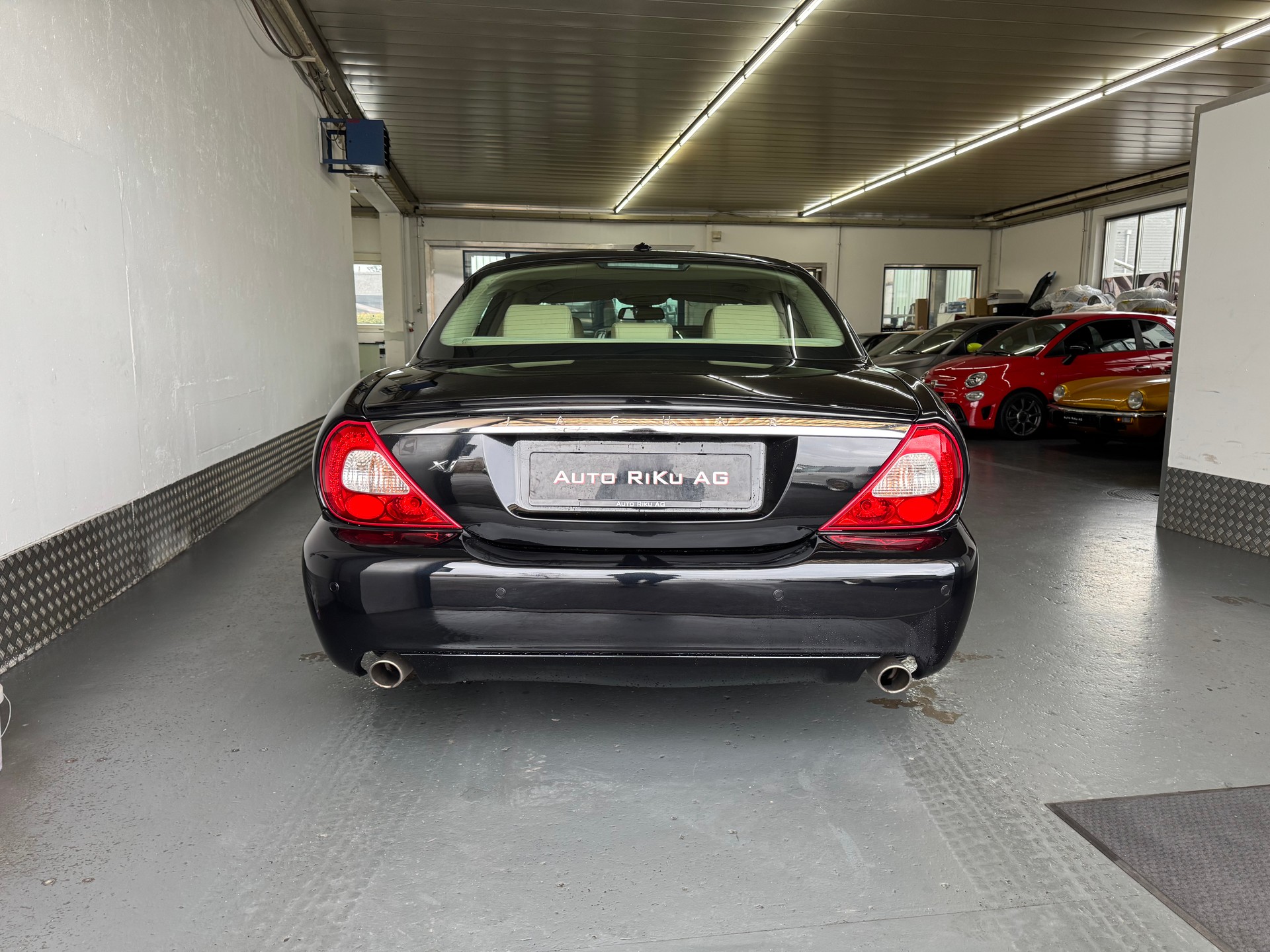 JAGUAR XJ8 3.5 V8 Executive-image-10
