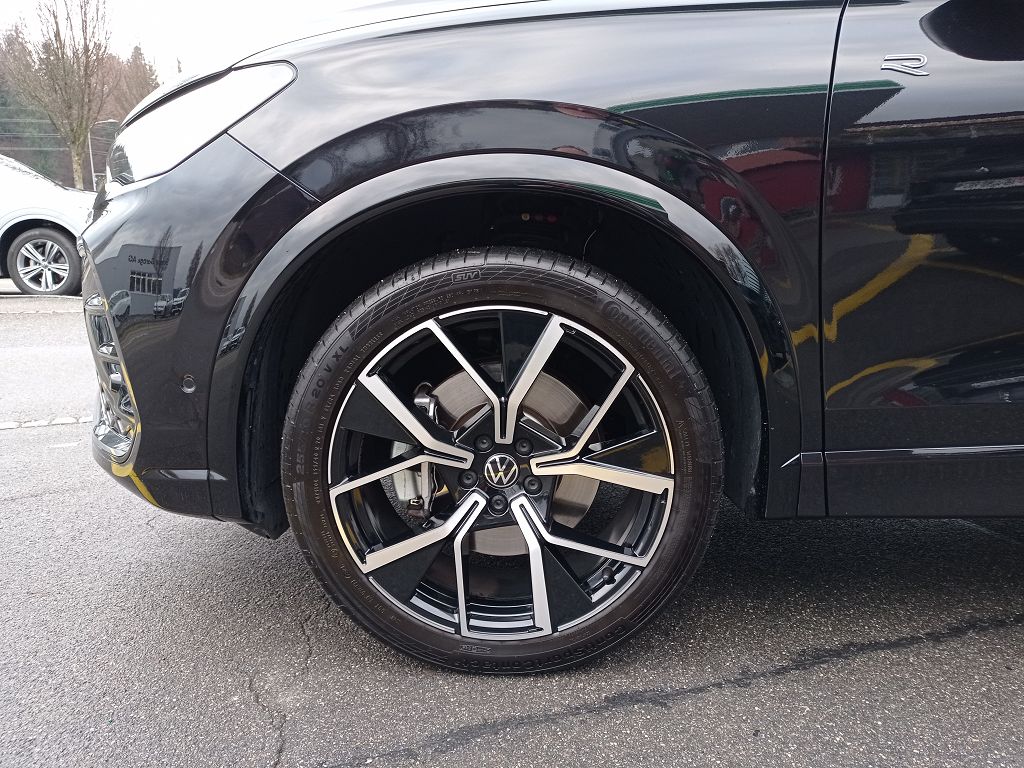 VW Tiguan 2.0 TDI SCR R-Line 4Motion DSG-image-3
