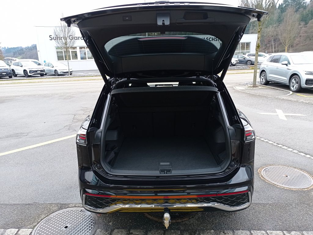 VW Tiguan 2.0 TDI SCR R-Line 4Motion DSG-image-6