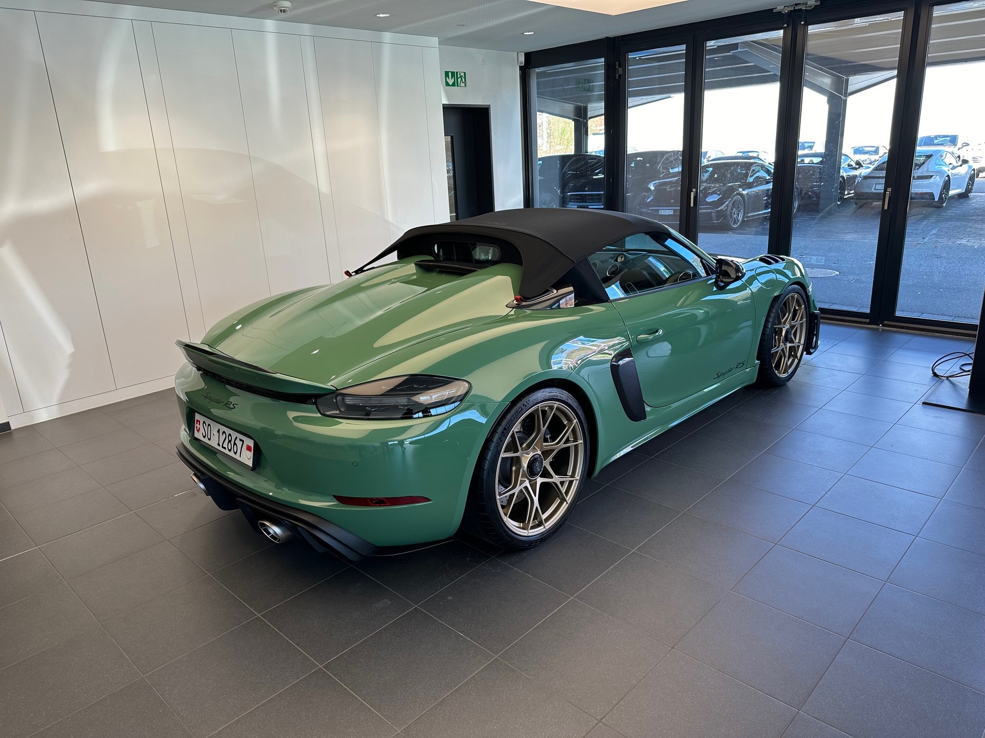 PORSCHE 718 Spyder RS / PTS-Farbe-image-2