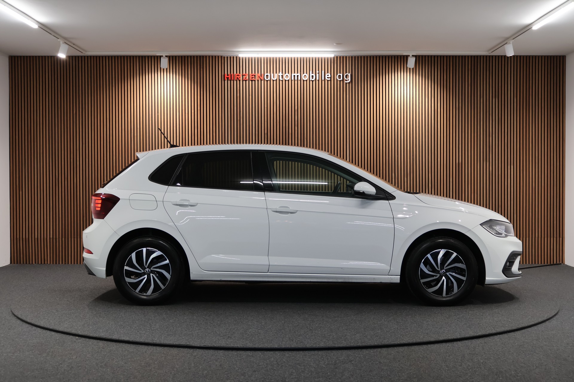 VW Polo 1.0 TSI Life DSG-image-5