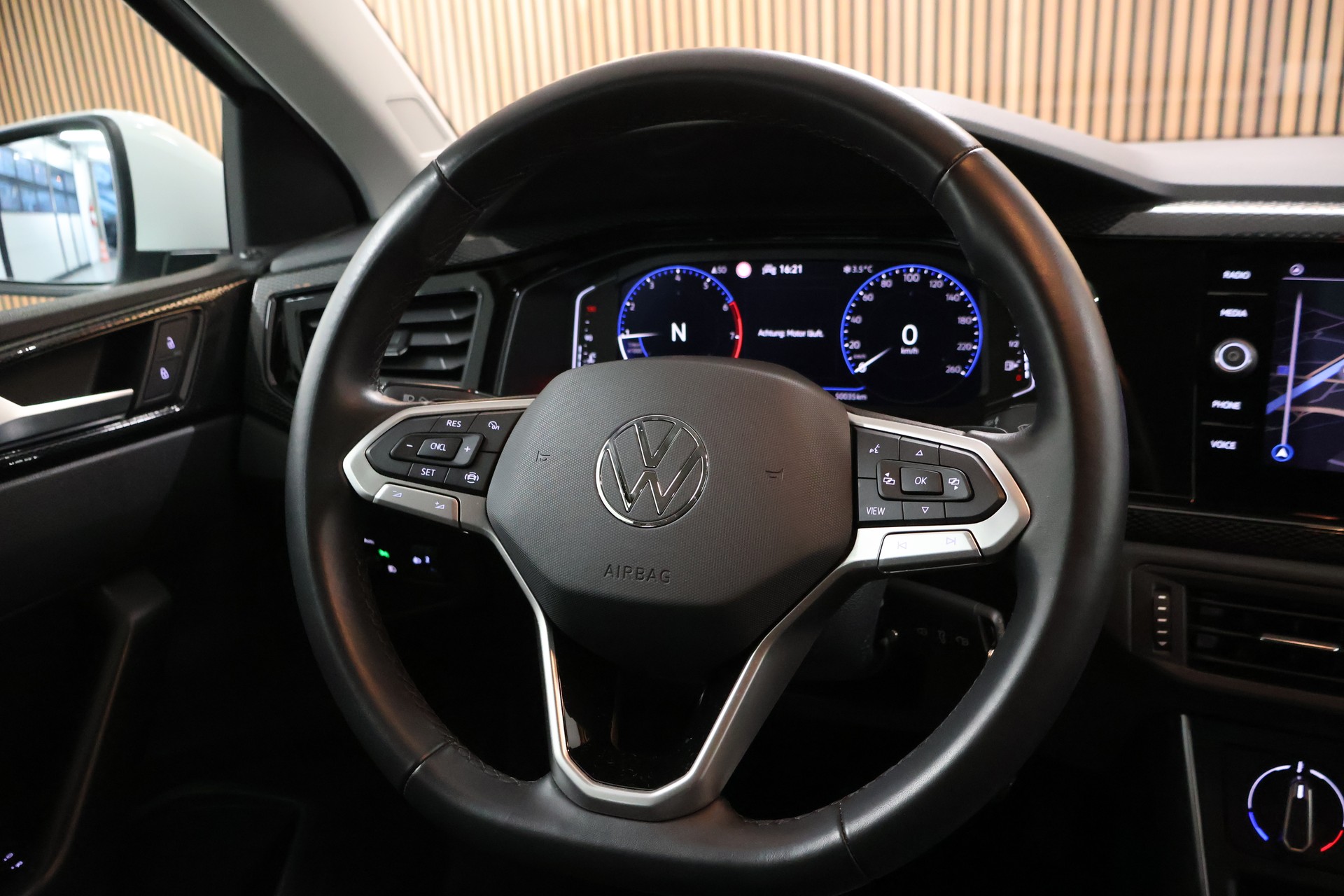 VW Polo 1.0 TSI Life DSG-image-15
