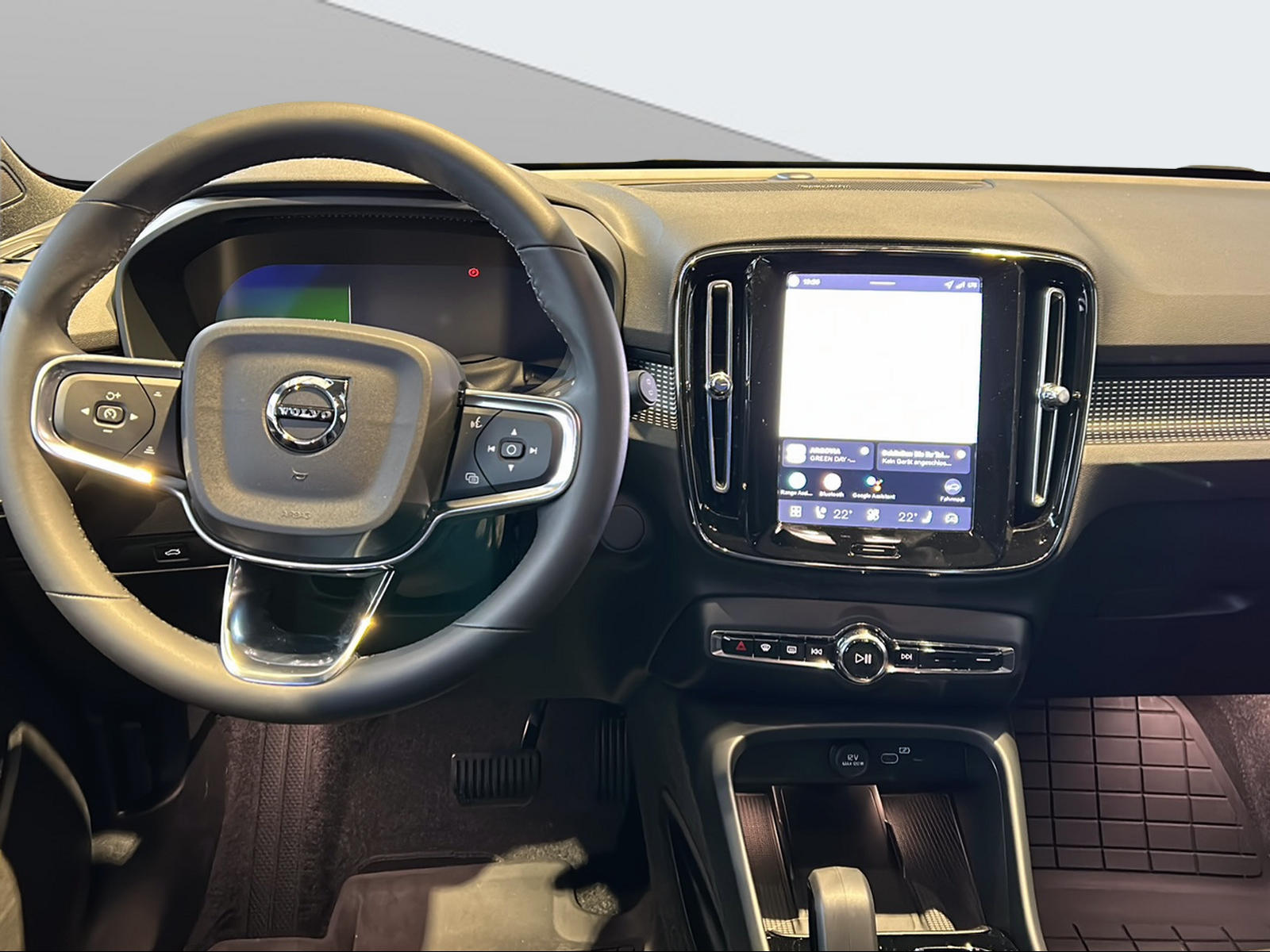 VOLVO EX40 82kWh Single Motor Extended Range Ultra-image-8