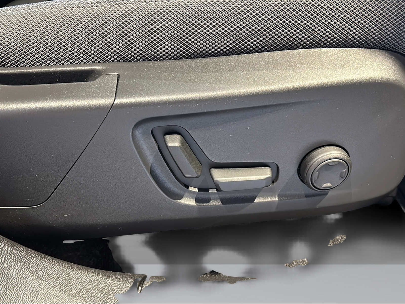 VOLVO EX40 82kWh Single Motor Extended Range Ultra-image-13