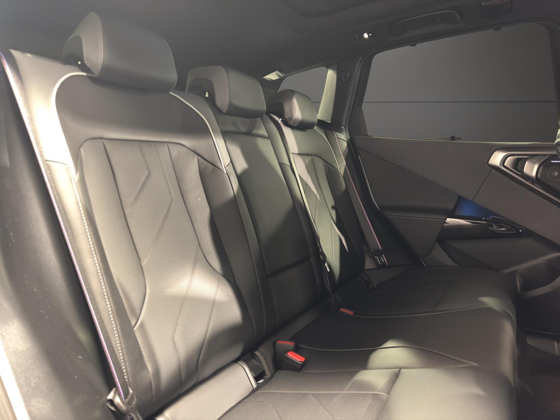 BMW X3 30e xDrive-image-16