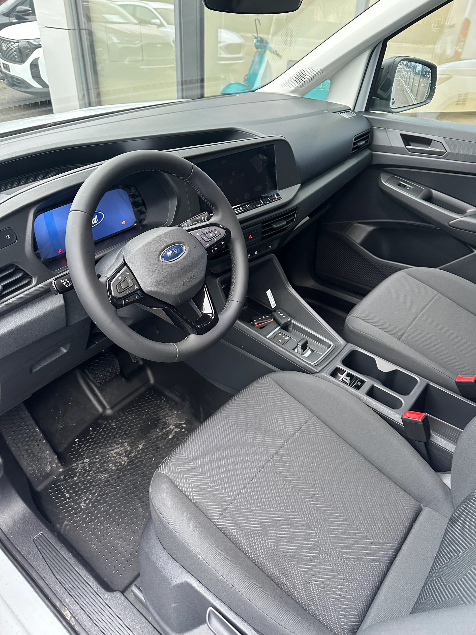 FORD Grand Transit Connect fourg. 2 Trend/122CV/Aut.-image-9
