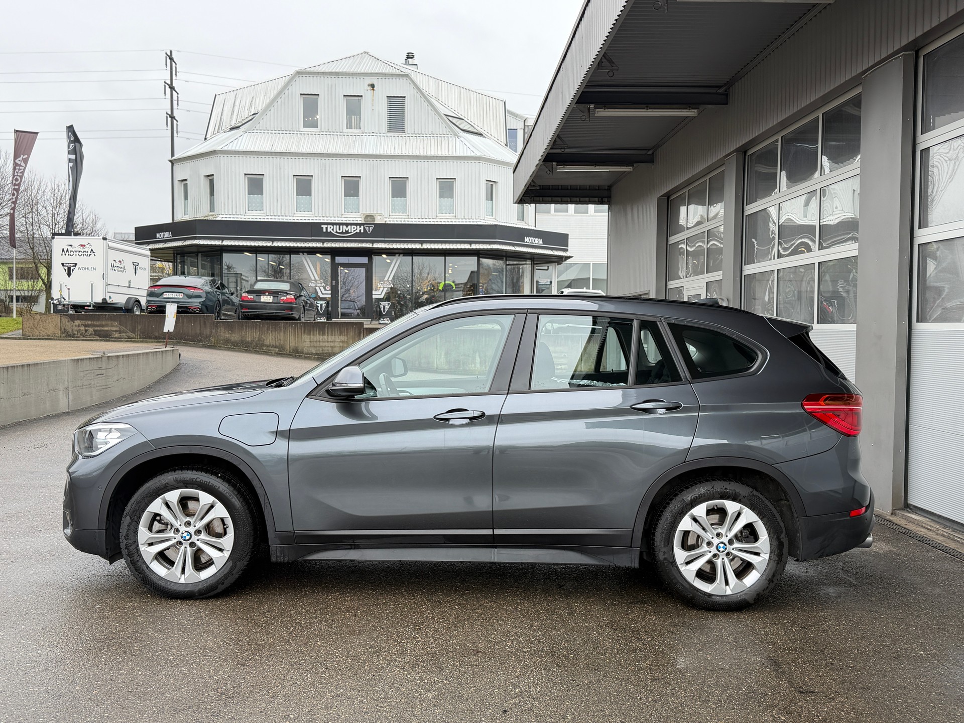 BMW X1 xDrive 25e Steptronic-image-5