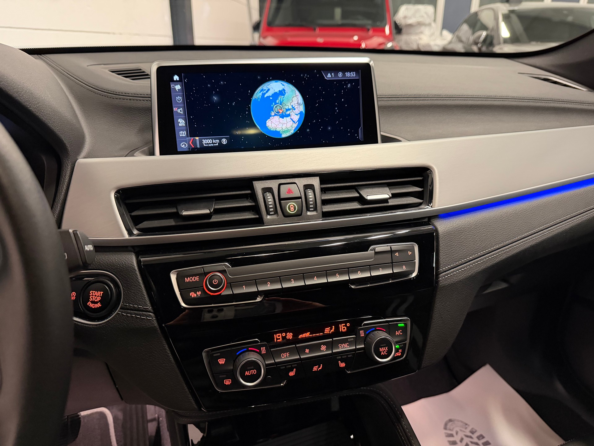 BMW X1 xDrive 18d Sport Line Steptronic-image-24