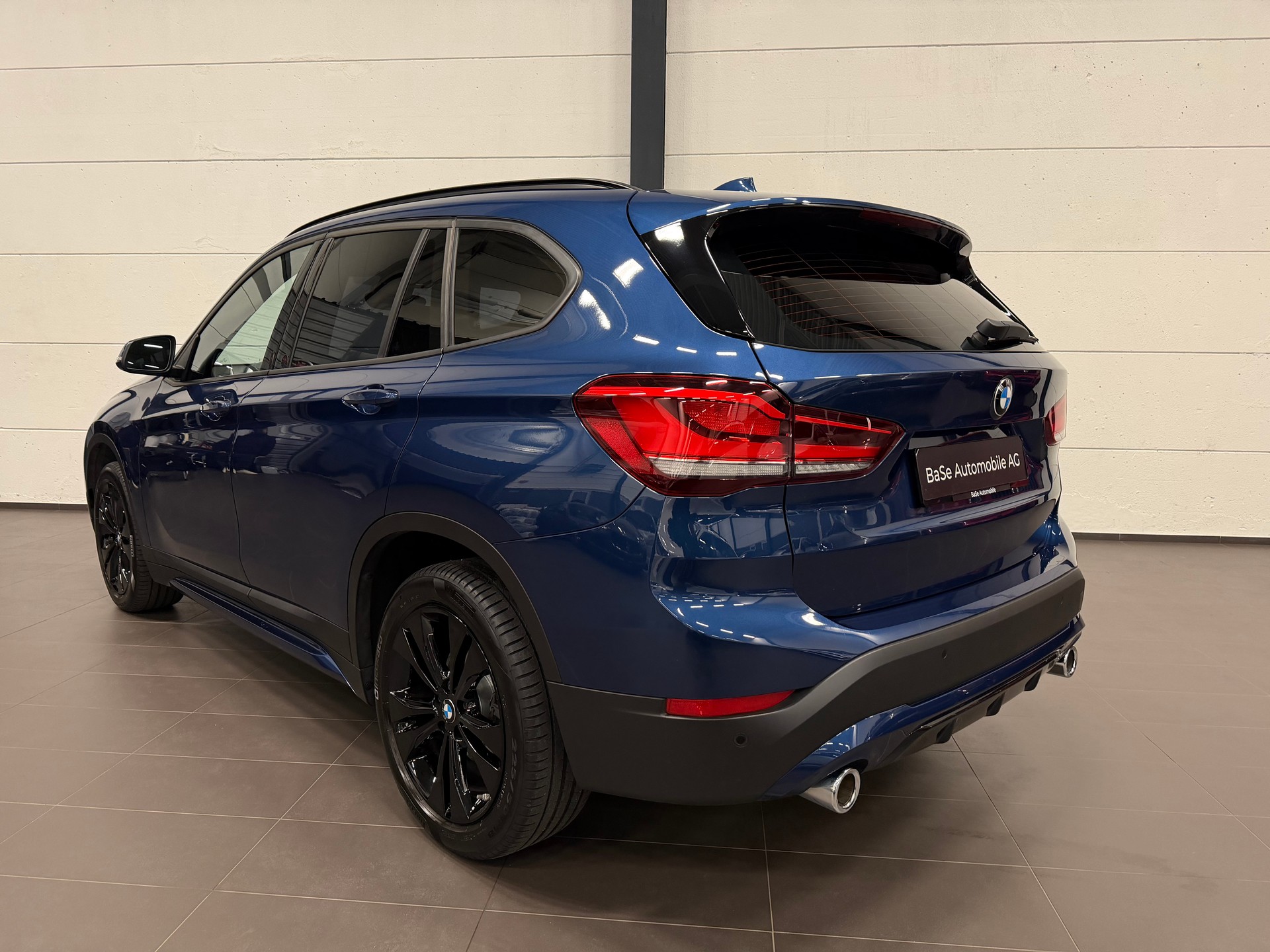 BMW X1 xDrive 18d Sport Line Steptronic-image-13