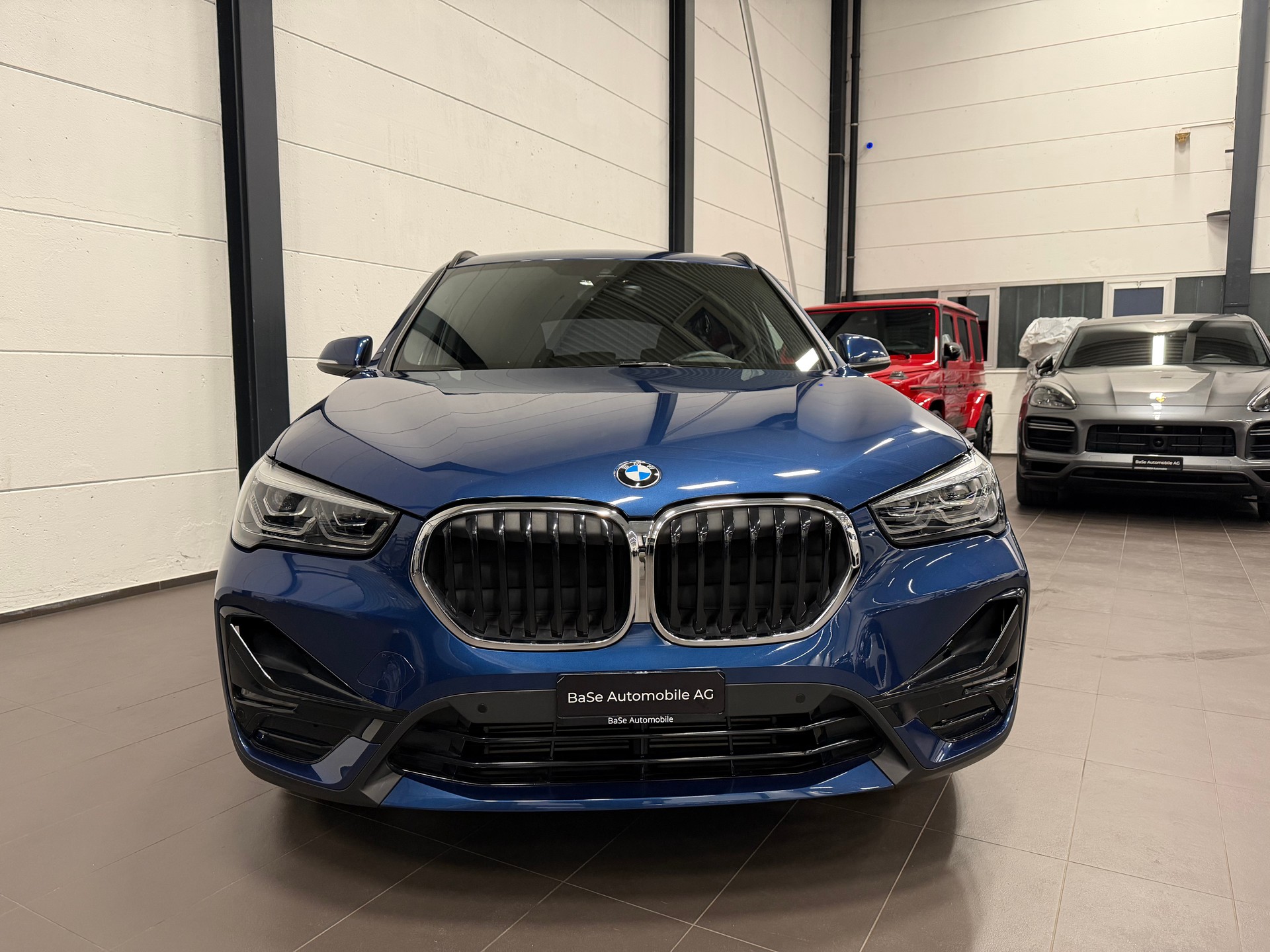 BMW X1 xDrive 18d Sport Line Steptronic-image-6