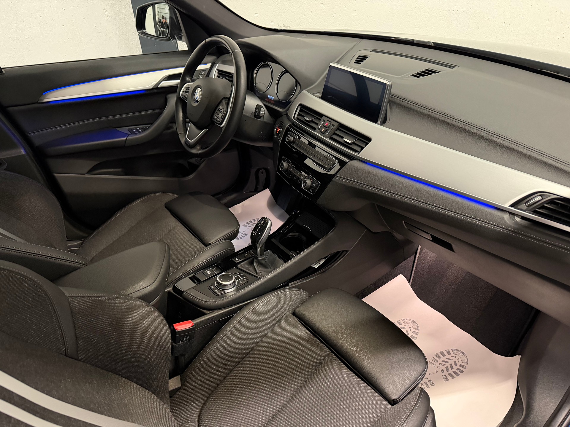 BMW X1 xDrive 18d Sport Line Steptronic-image-18