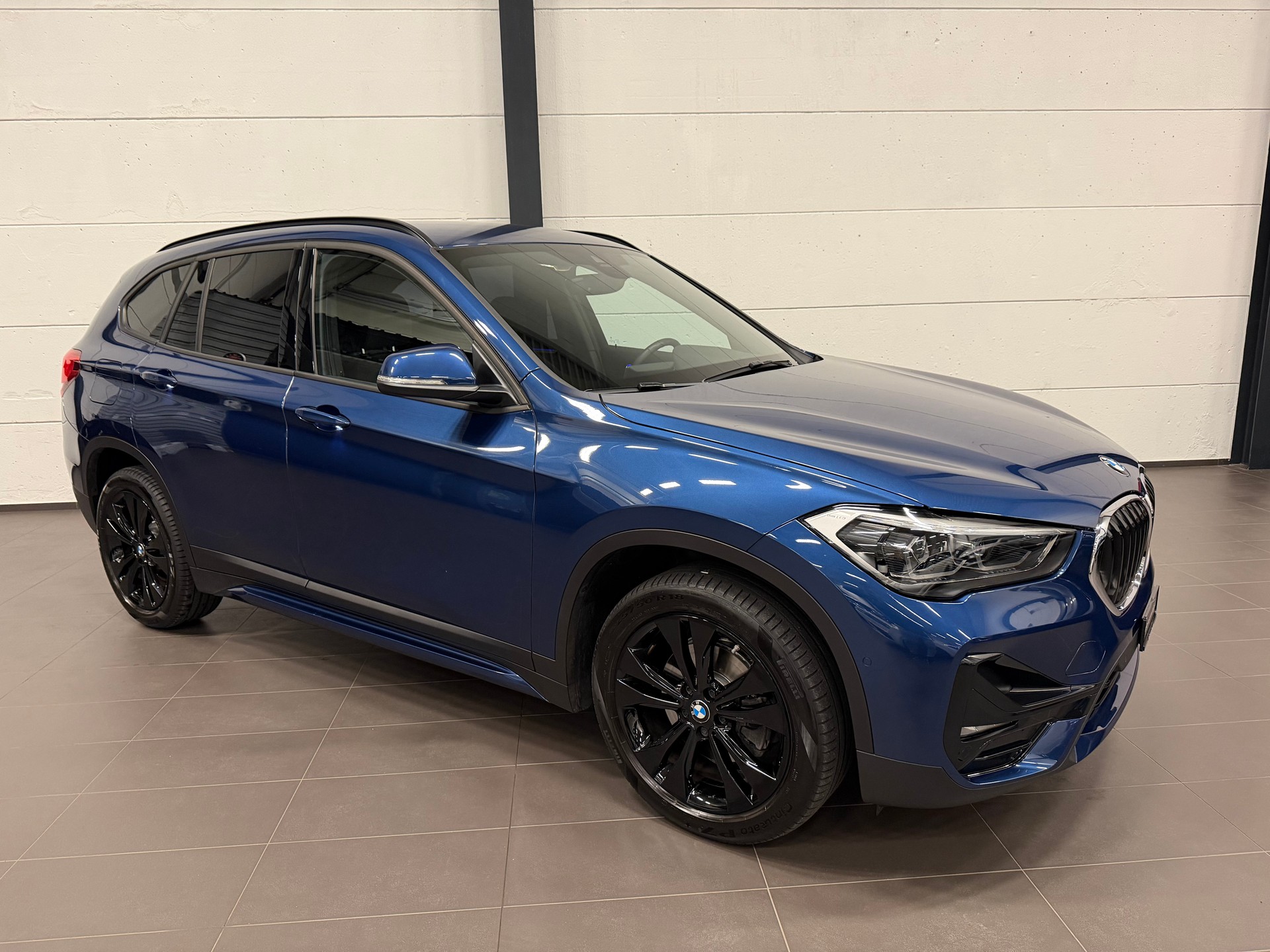 BMW X1 xDrive 18d Sport Line Steptronic-image-3