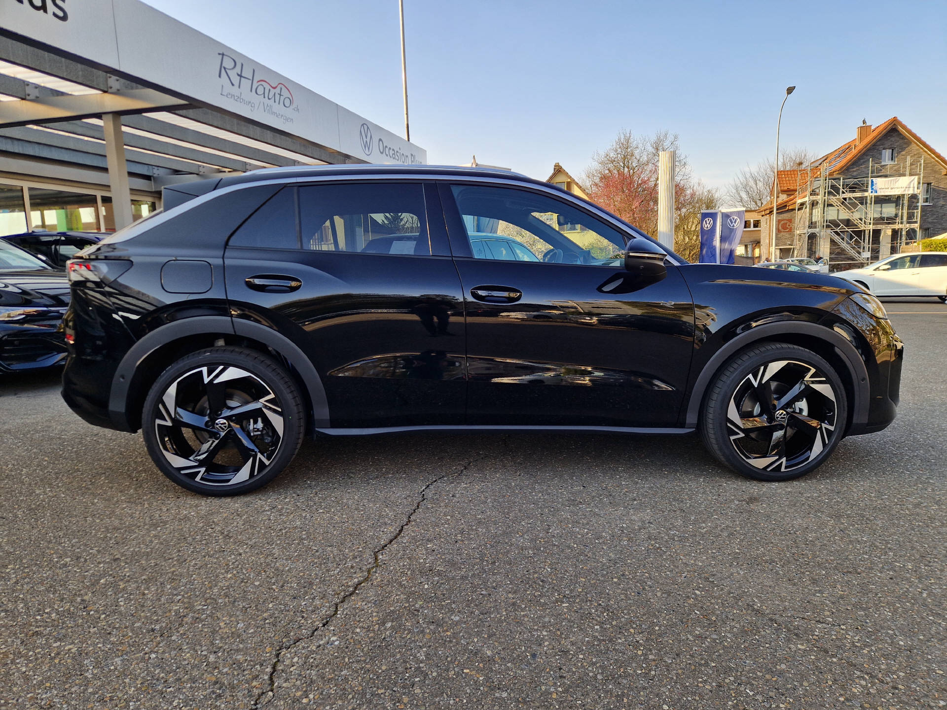 VW T-Roc 1.5 eTSI R-Line DSG-image-2