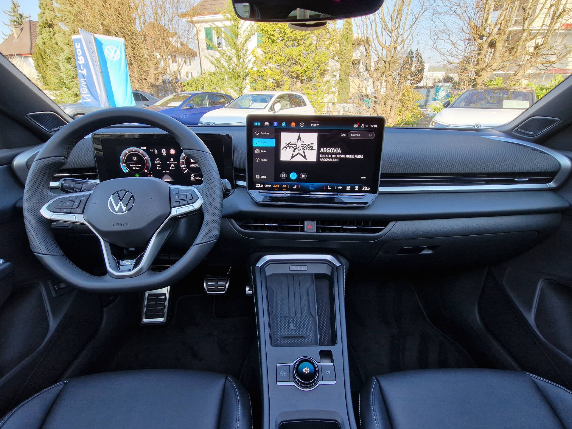 VW T-Roc 1.5 eTSI R-Line DSG-image-11
