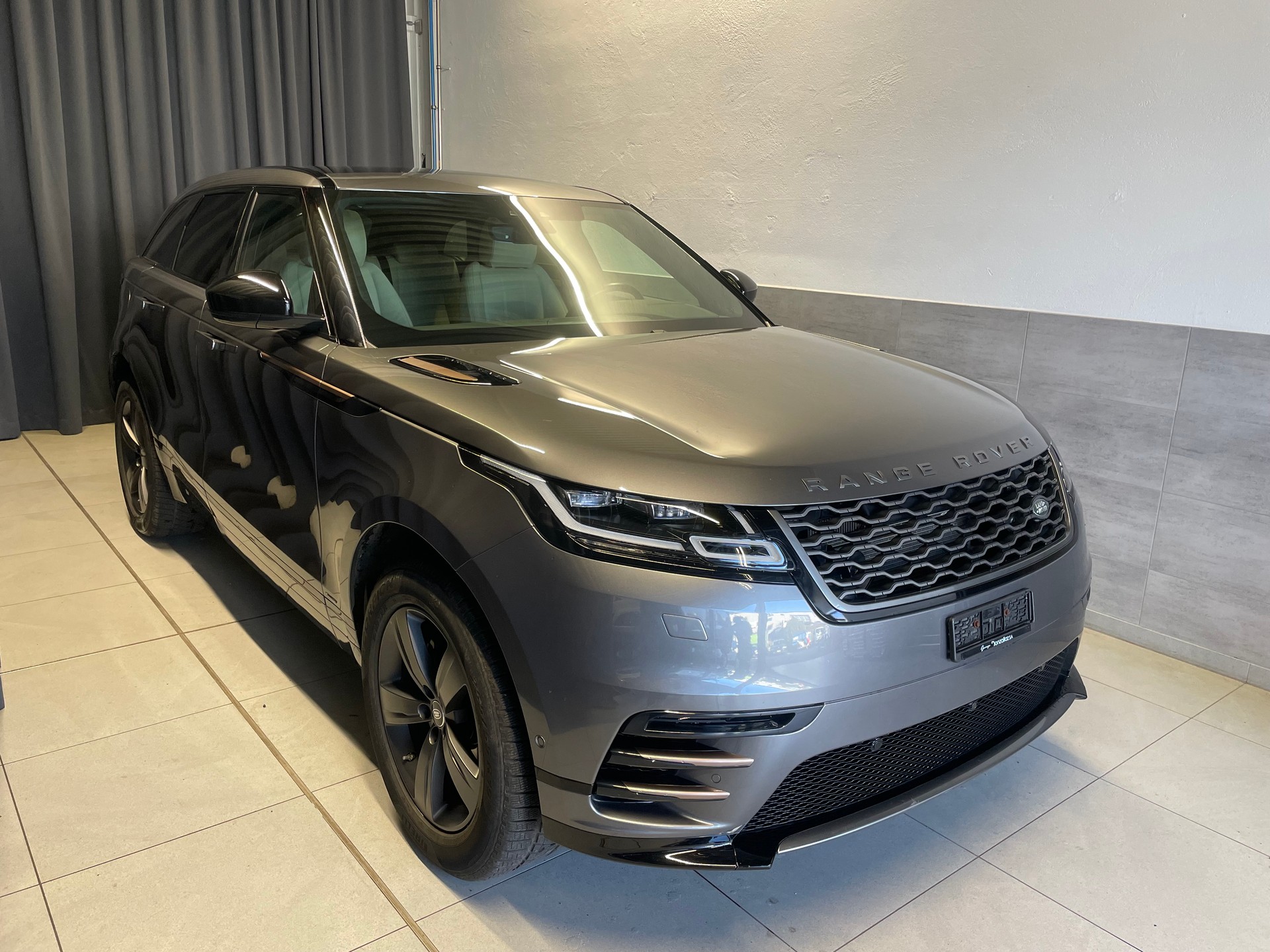 LAND ROVER Range Rover Velar R-Dynamic P 250 HSE Automatic(M)(75)-image-0