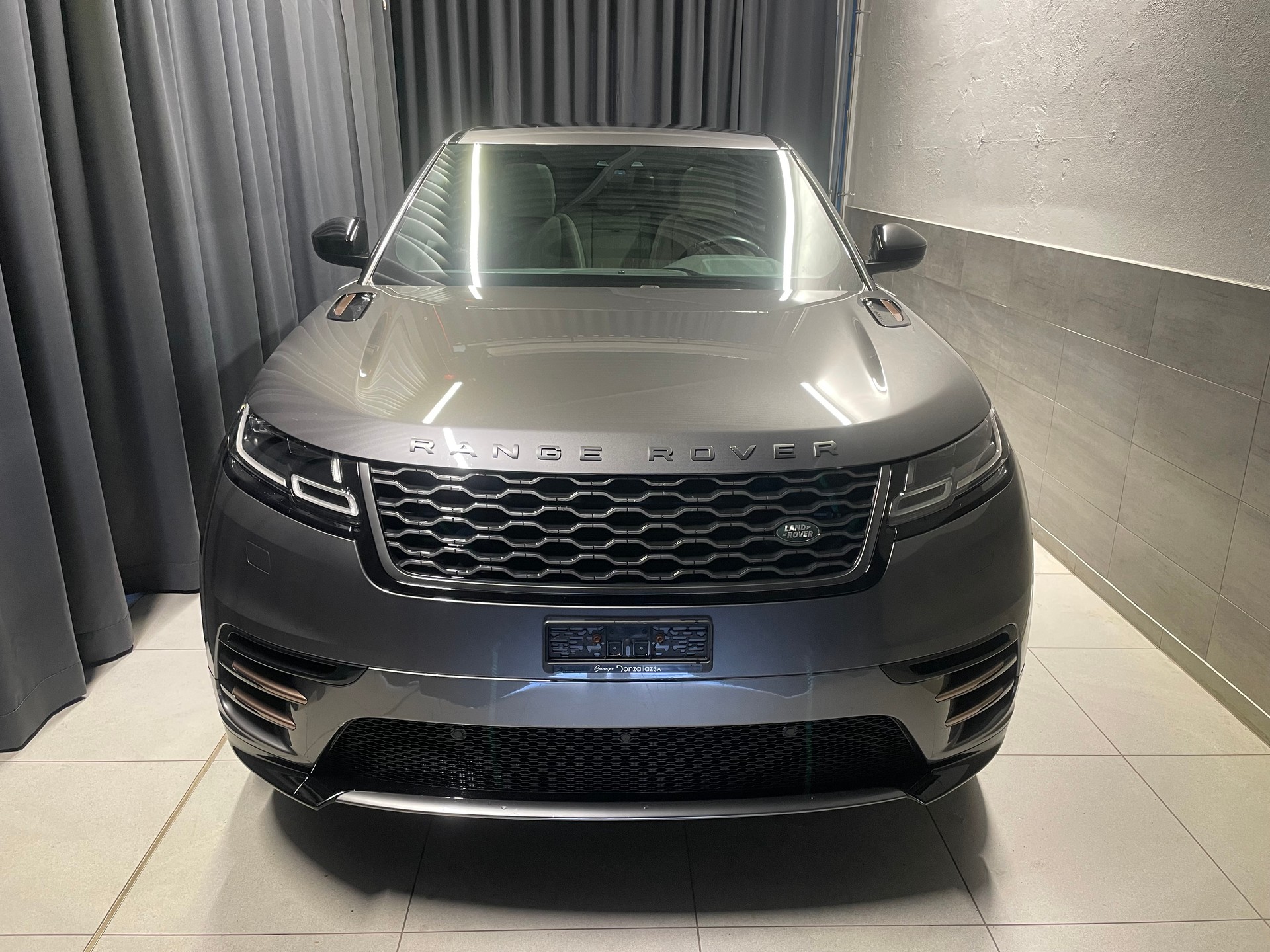 LAND ROVER Range Rover Velar R-Dynamic P 250 HSE Automatic(M)(75)-image-1