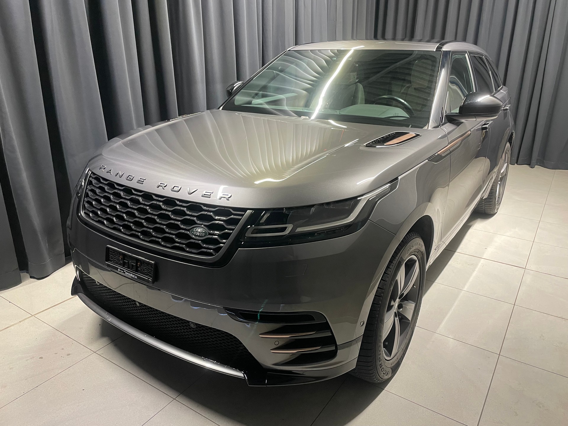 LAND ROVER Range Rover Velar R-Dynamic P 250 HSE Automatic(M)(75)-image-2