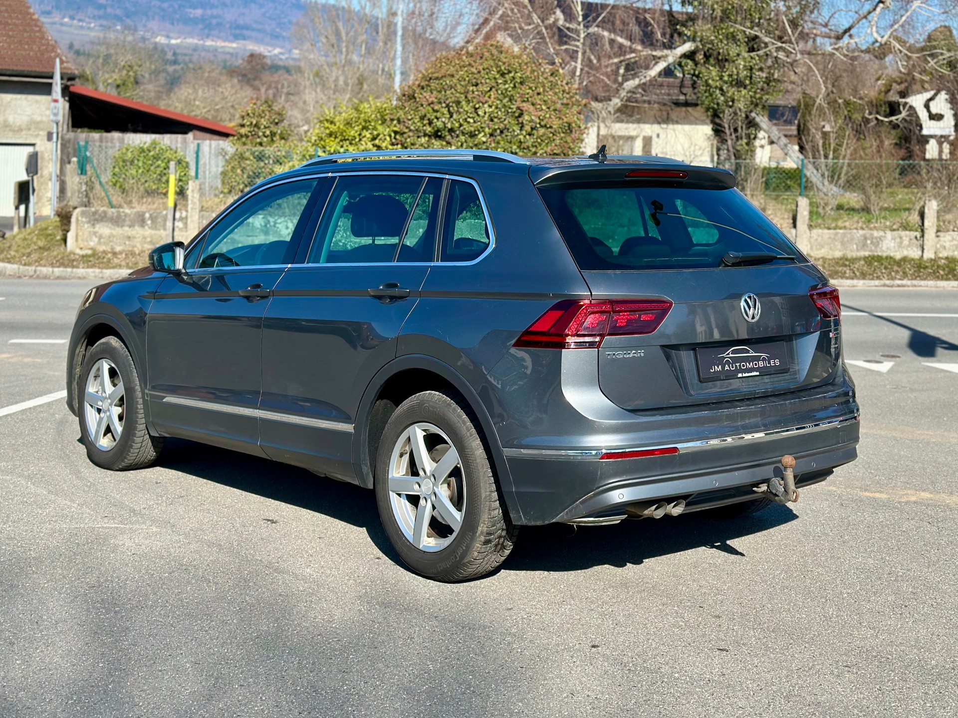 VW Tiguan 2.0 TDI SCR Highline 4Motion DSG-image-3
