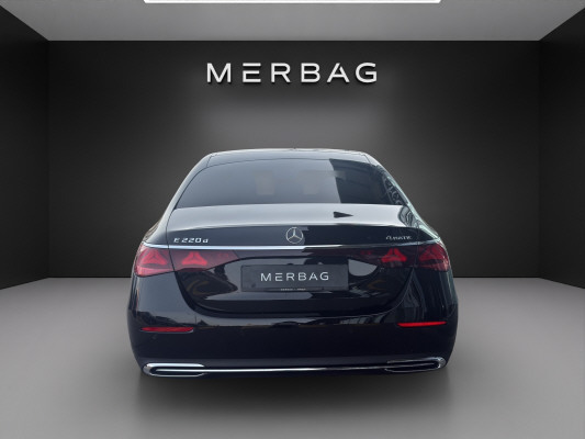 MERCEDES-BENZ E 220 d 4Matic-image-4