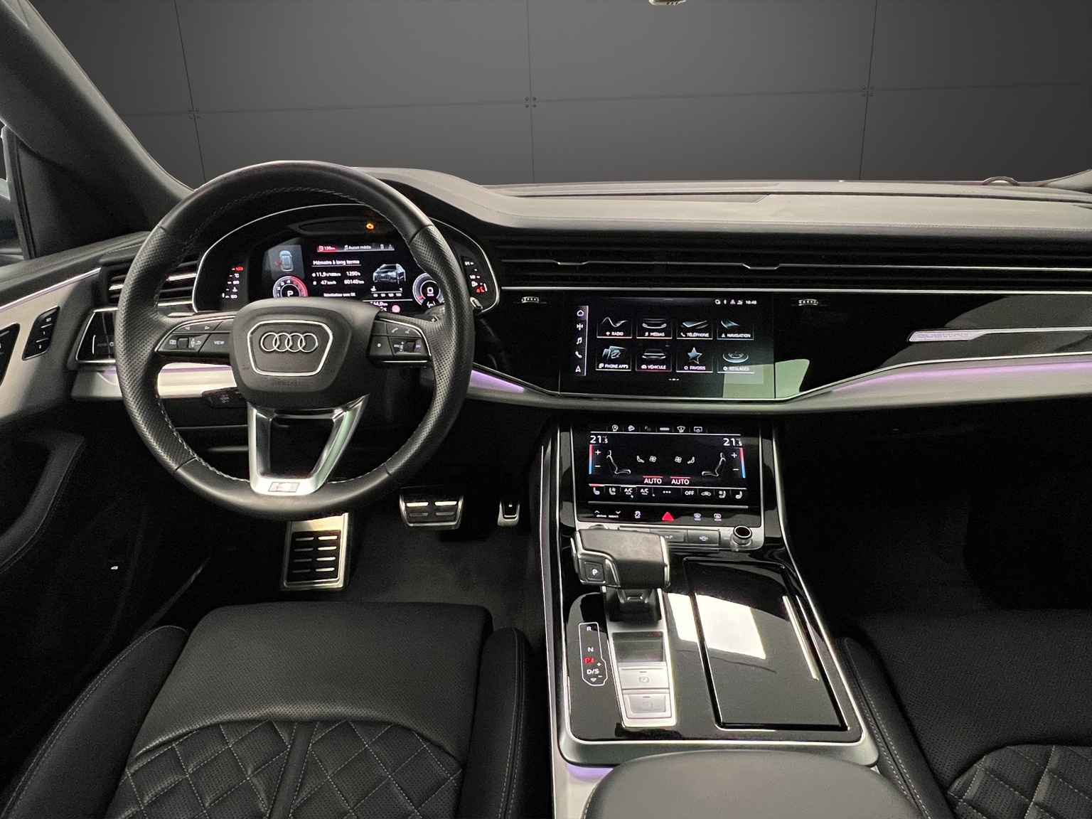 AUDI Q8 55 TFSI quattro tiptronic-image-9