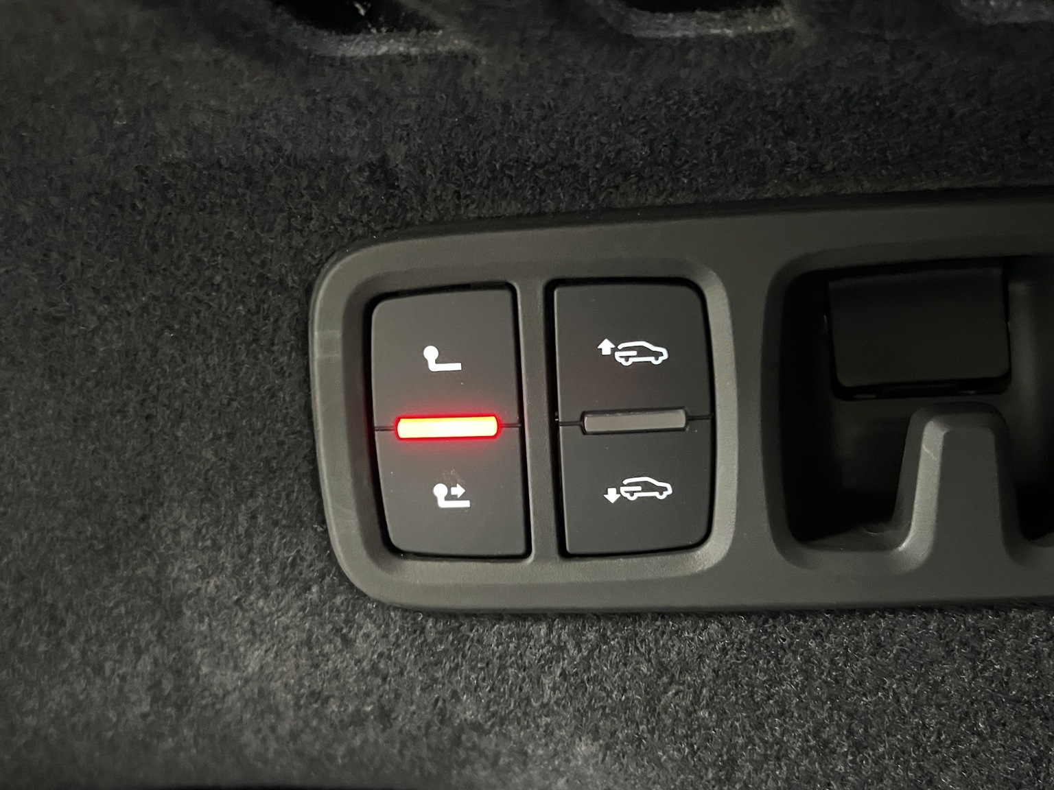 AUDI Q8 55 TFSI quattro tiptronic-image-15