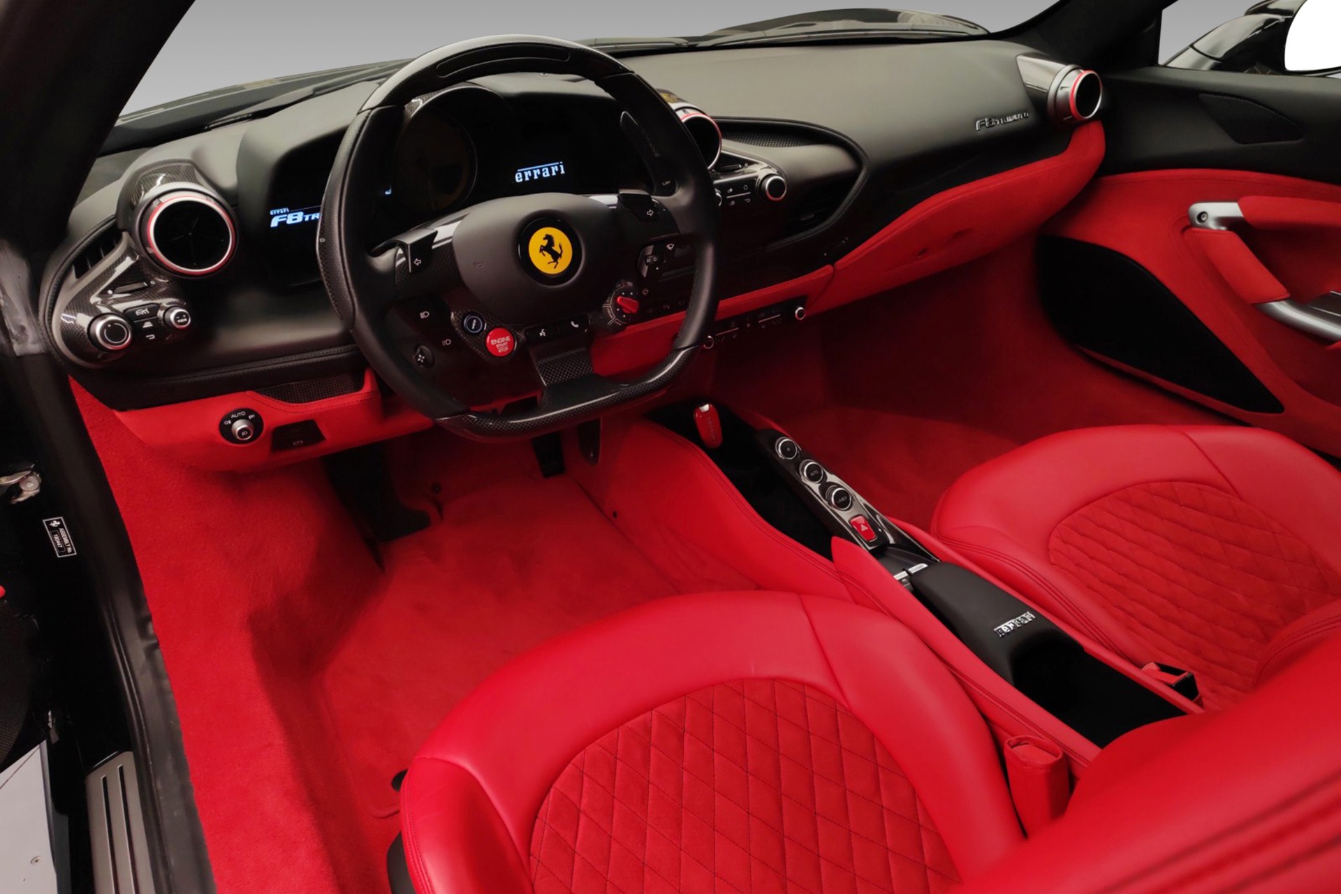 FERRARI F8 Tributo-image-15