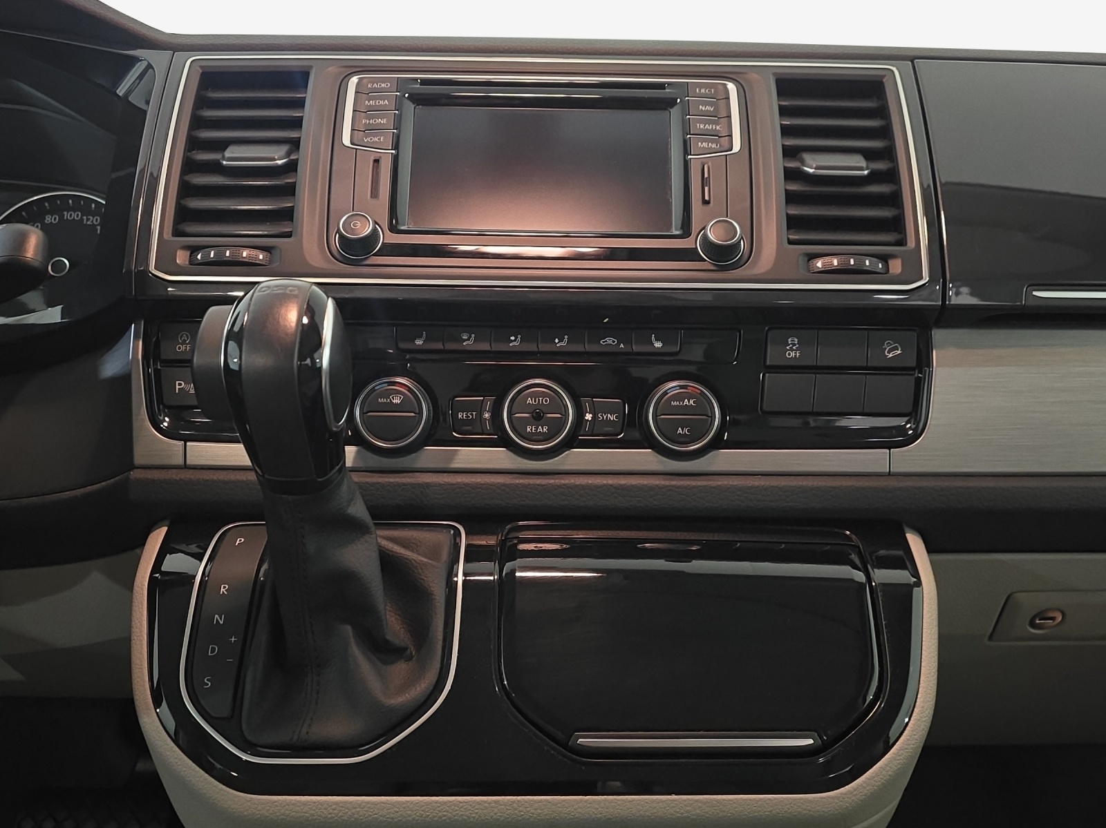 VW T6 California 2.0 Bi-TDI Ocean Liberty 4Motion DSG-image-10