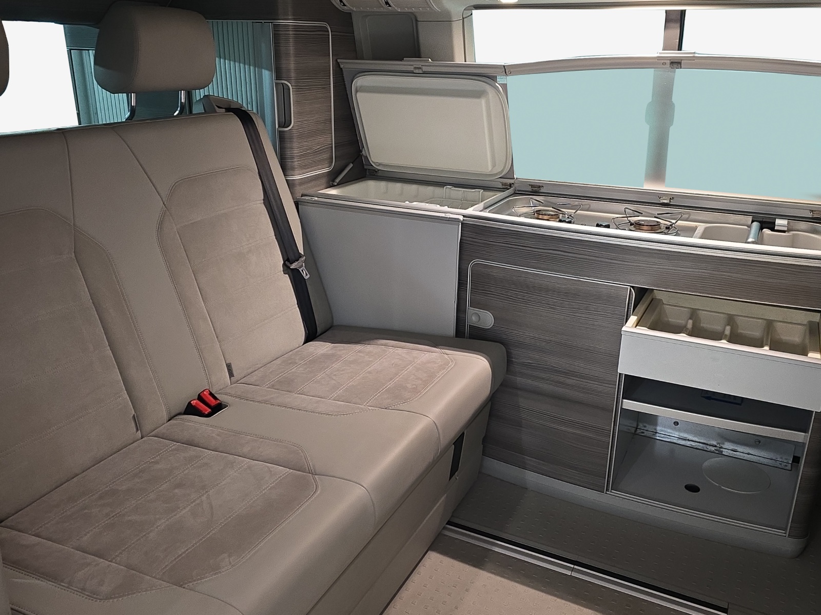 VW T6 California 2.0 Bi-TDI Ocean Liberty 4Motion DSG-image-11