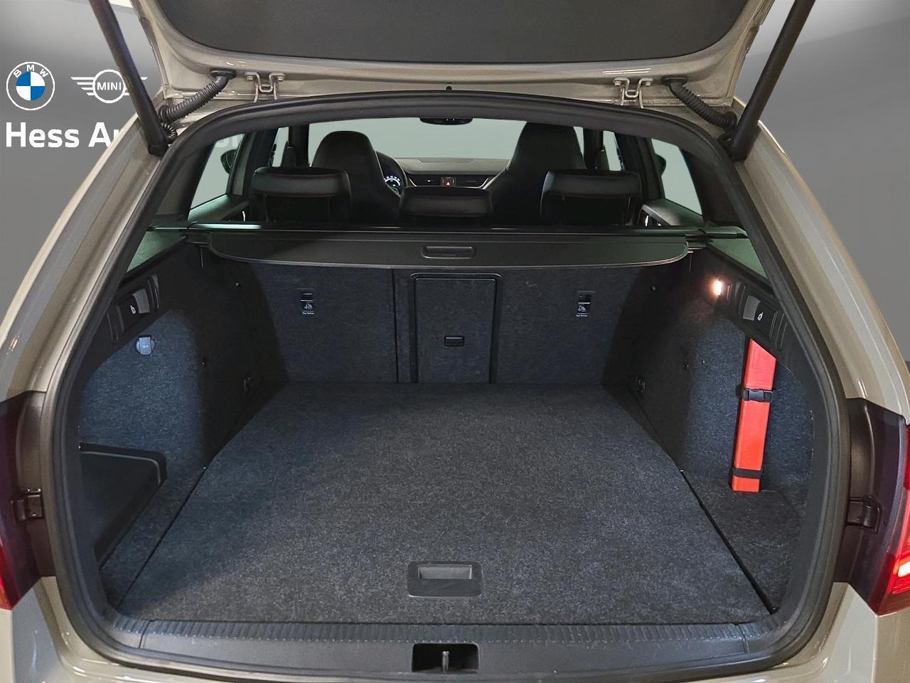 SKODA Octavia Combi 2.0 TSI RS DSG-image-8