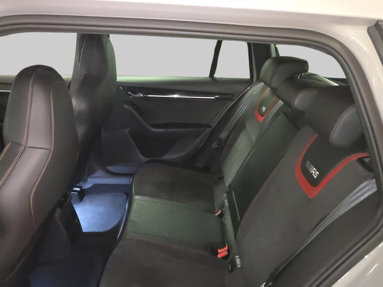 SKODA Octavia Combi 2.0 TSI RS DSG-image-14