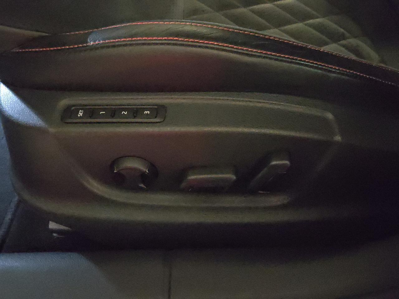 SKODA Octavia Combi 2.0 TSI RS DSG-image-13