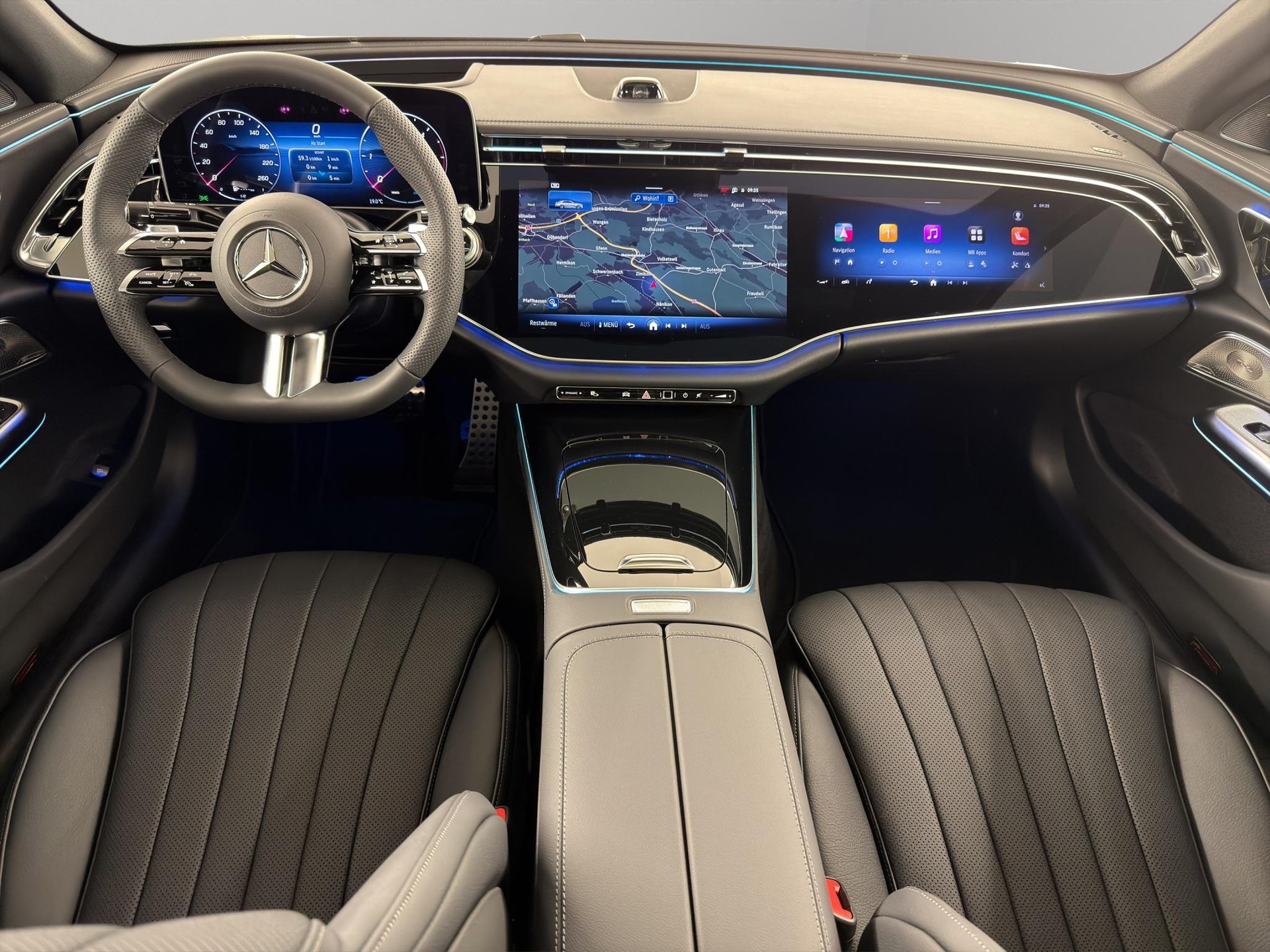 MERCEDES-BENZ E 220 d AMG Line 4matic-image-9