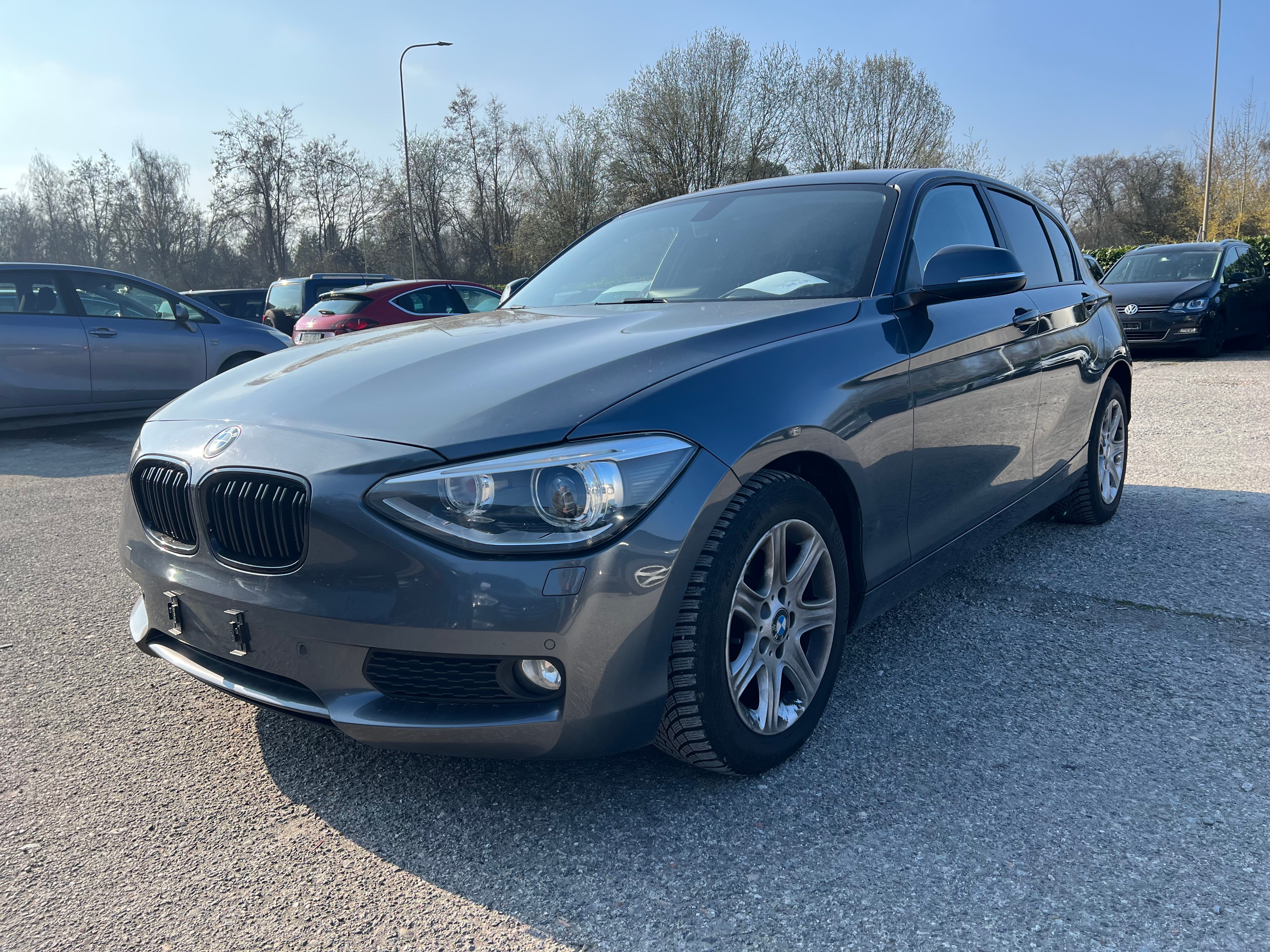 Car photo