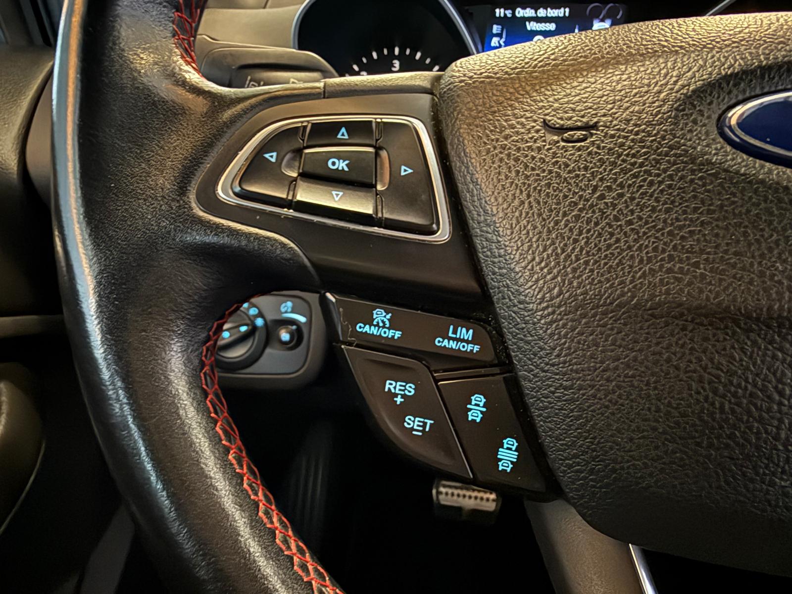 FORD Kuga 2.0 TDCi ST Line High 4WD PowerShift-image-17