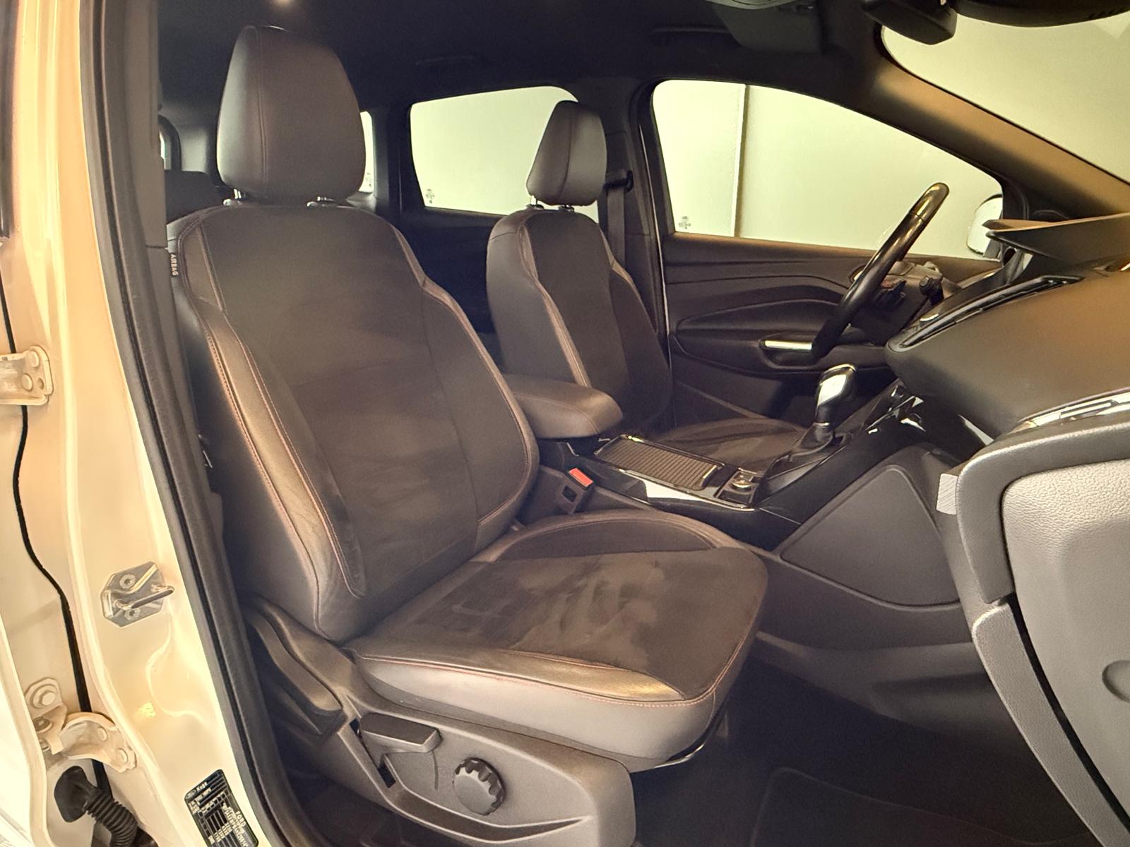 FORD Kuga 2.0 TDCi ST Line High 4WD PowerShift-image-10