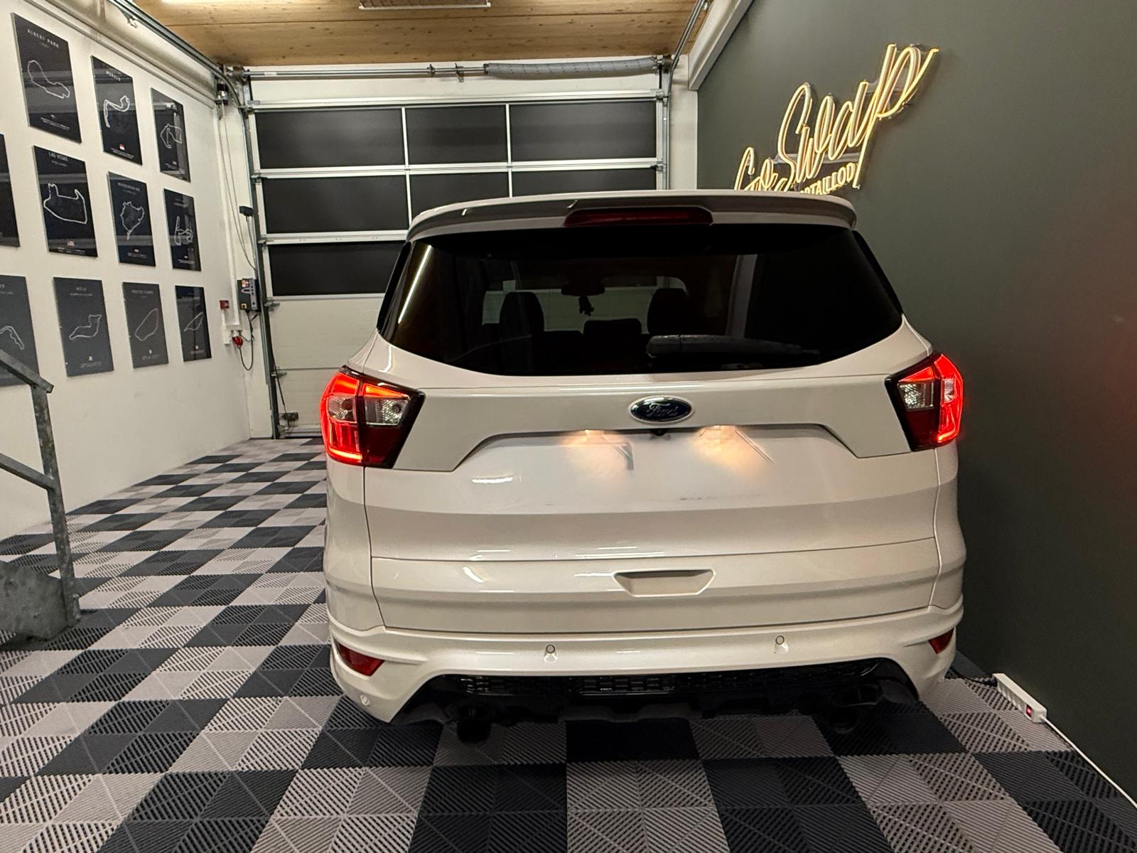 FORD Kuga 2.0 TDCi ST Line High 4WD PowerShift-image-4